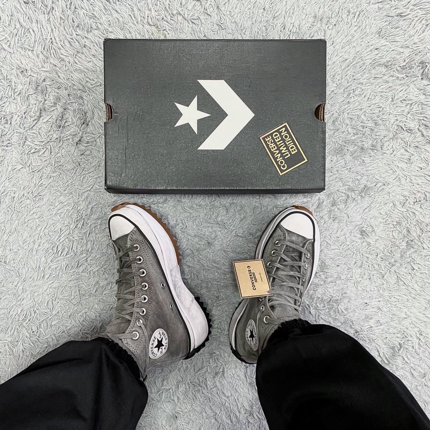 Converse Run Star Hike Hi Smoke 착용 스타일