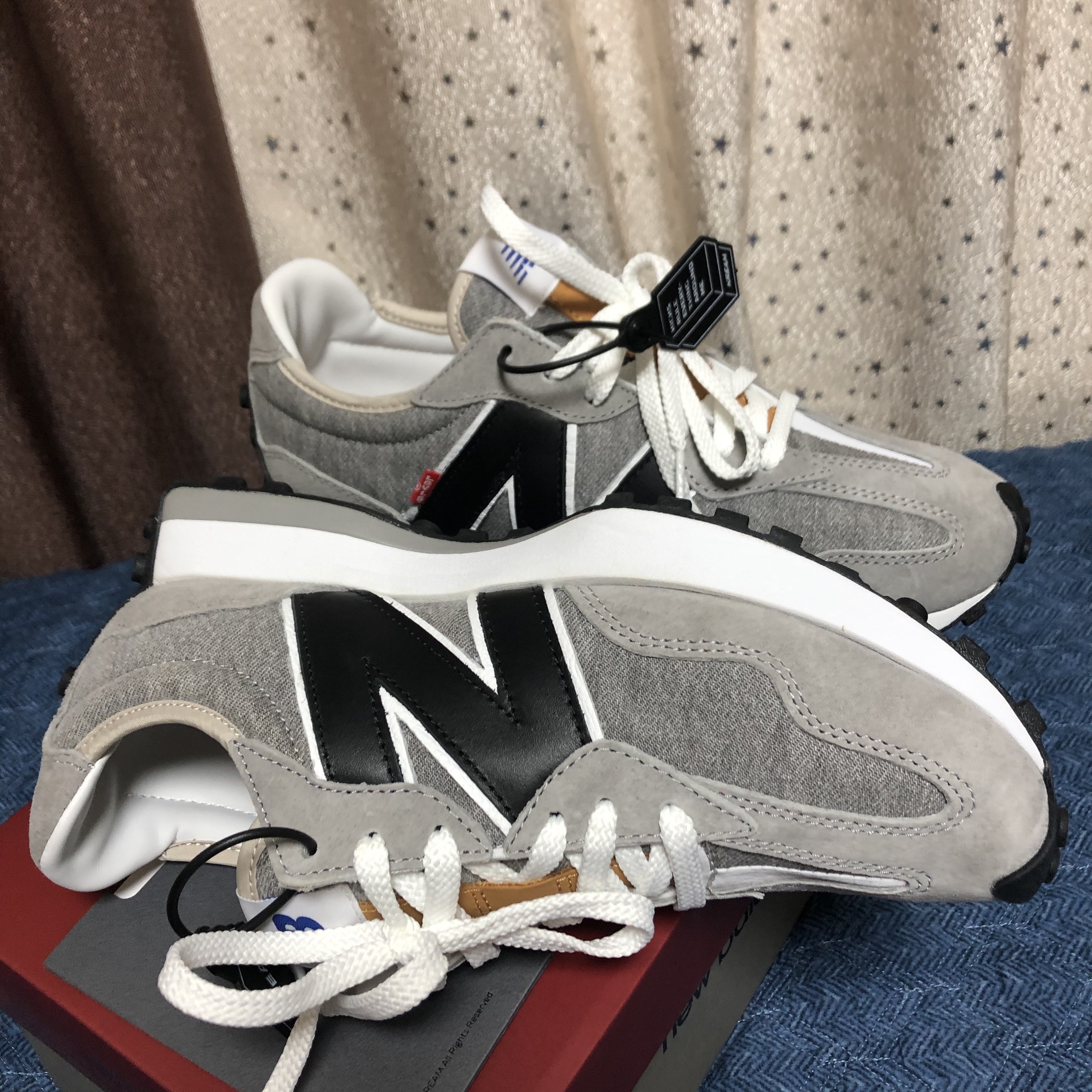 New Balance x Levi's 327 Grey (Levi's Tag) 착용 스타일
