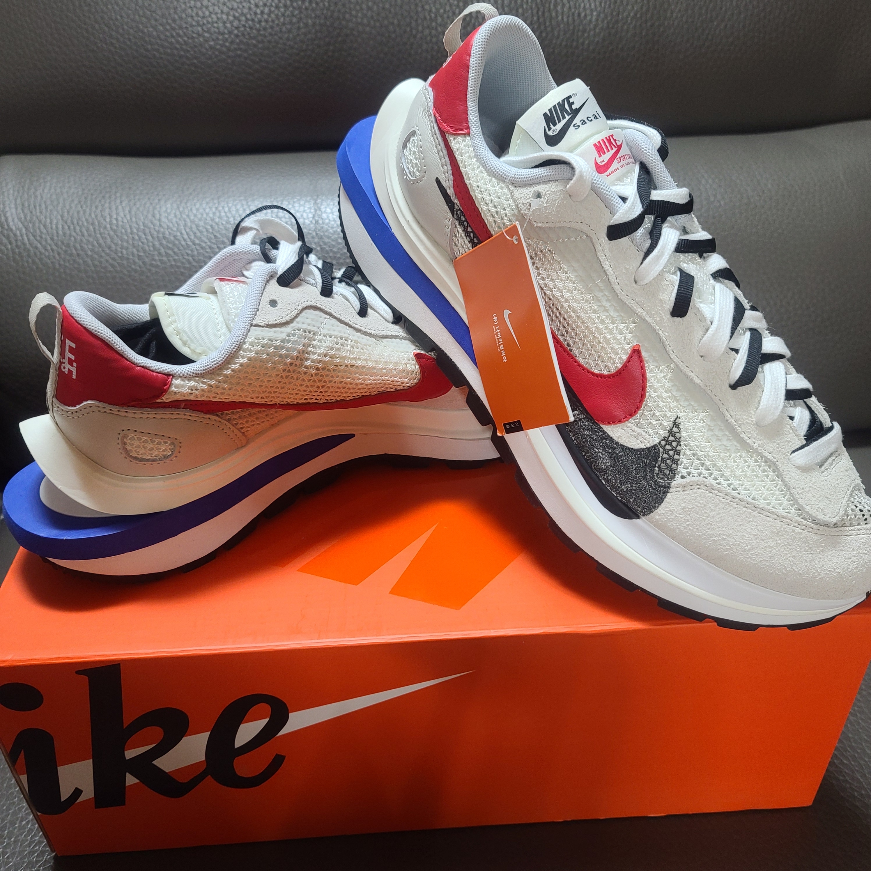 Nike x Sacai VaporWaffle Royal Fuchsia 착용 스타일
