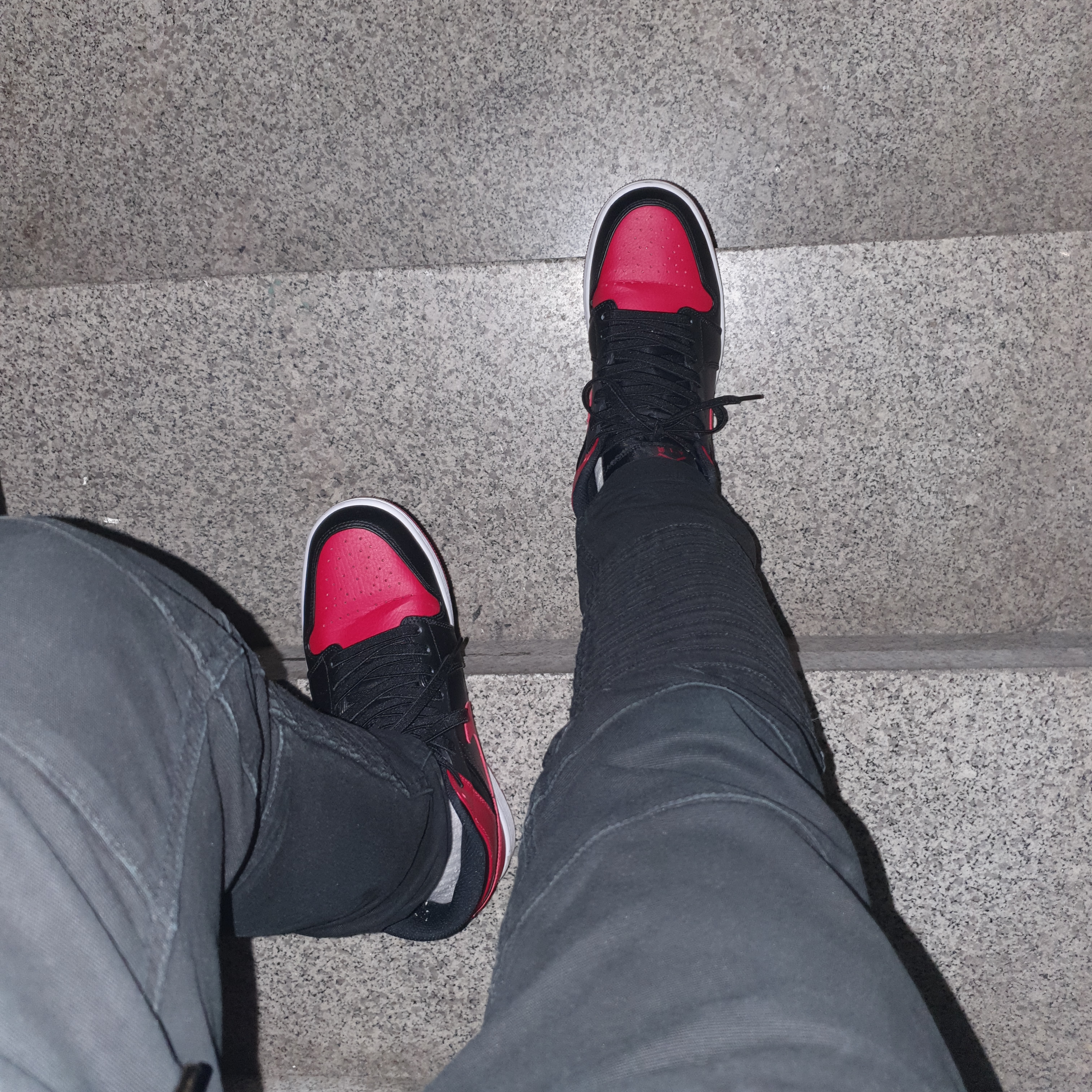 Jordan 1 Mid Bred Banned 2020 착용 스타일