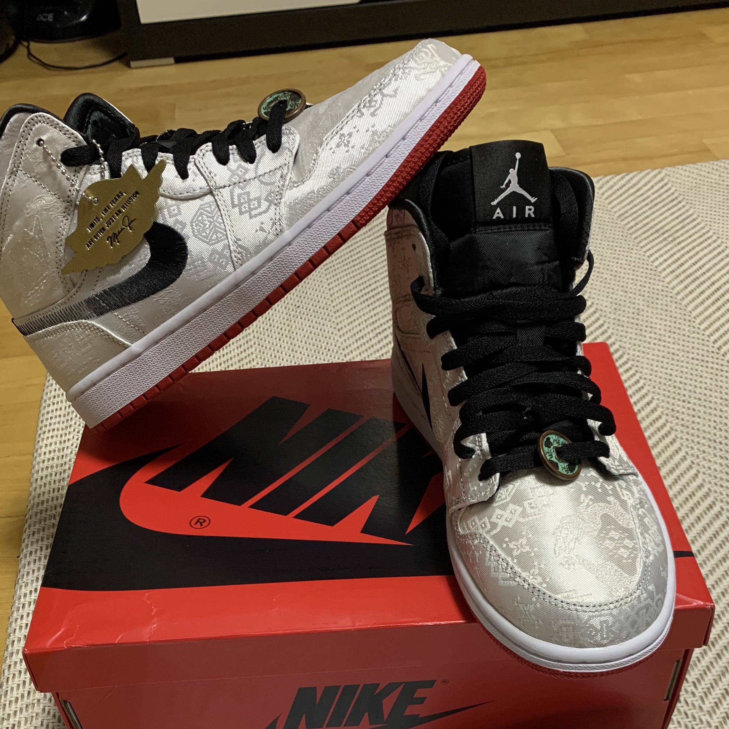 Jordan 1 x Clot Mid SE Fearless Edison Chen 착용 스타일