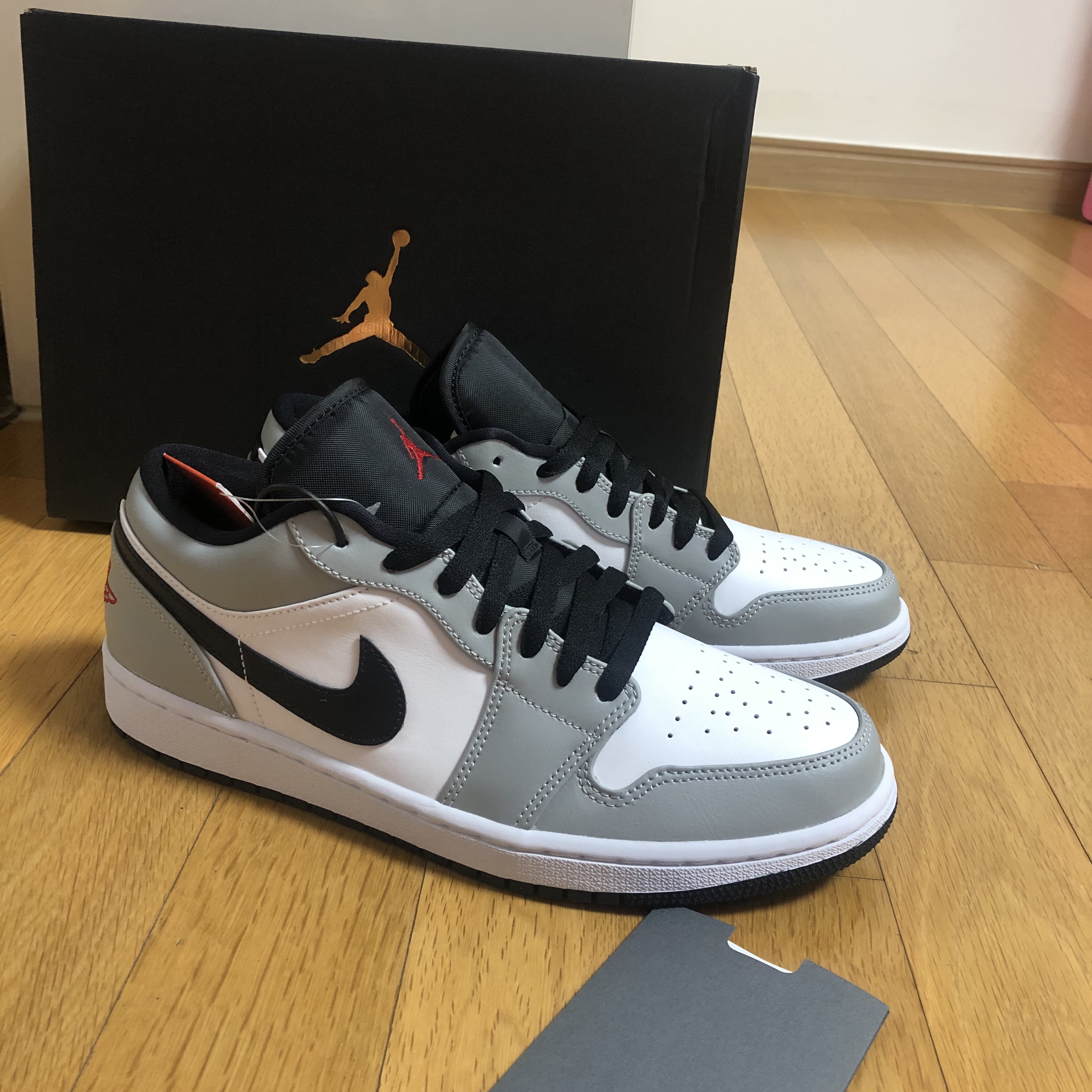 Jordan 1 Low Light Smoke Grey 착용 스타일