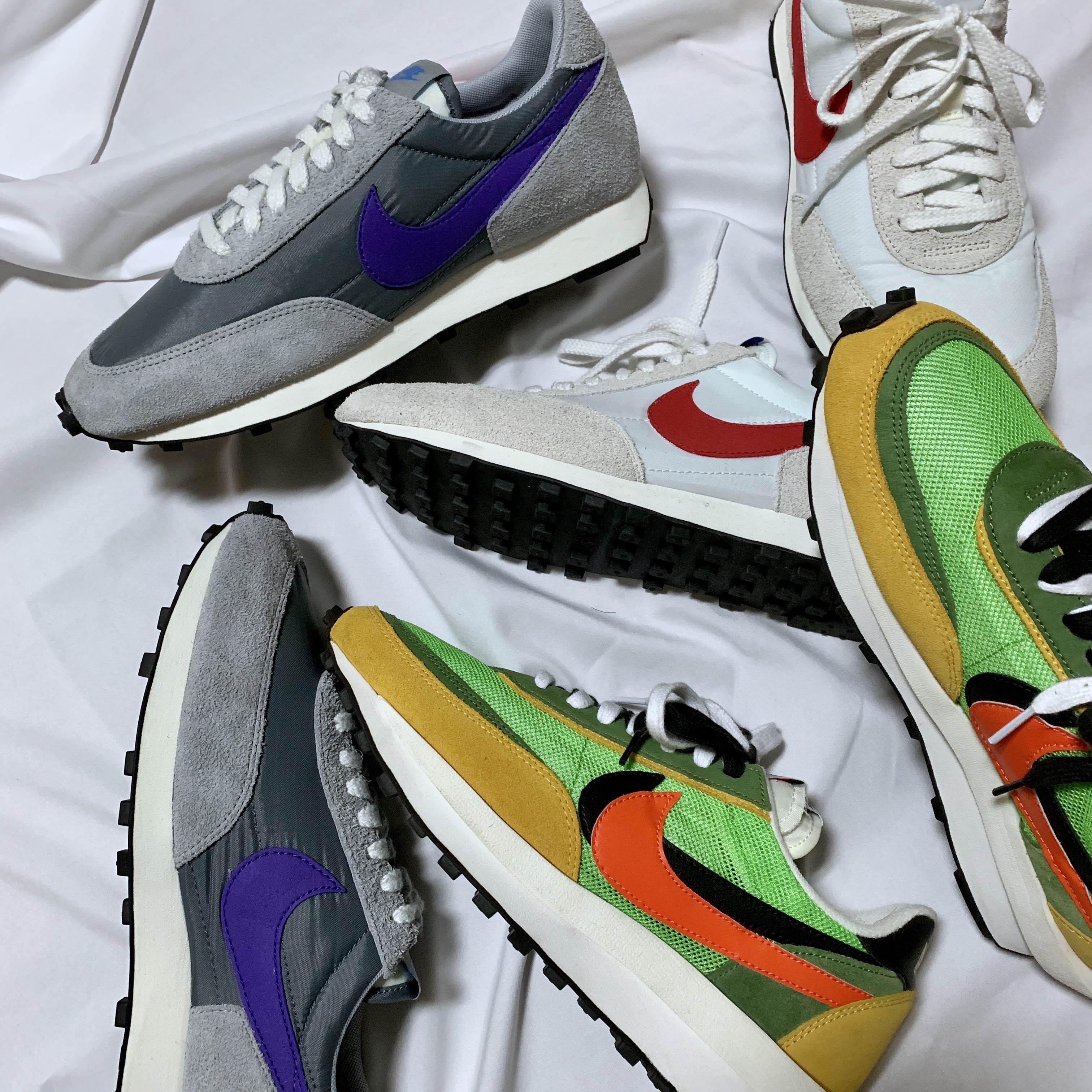Nike x Sacai LDWaffle Green Multi, Nike Daybreak SP White University Red 착용 스타일
