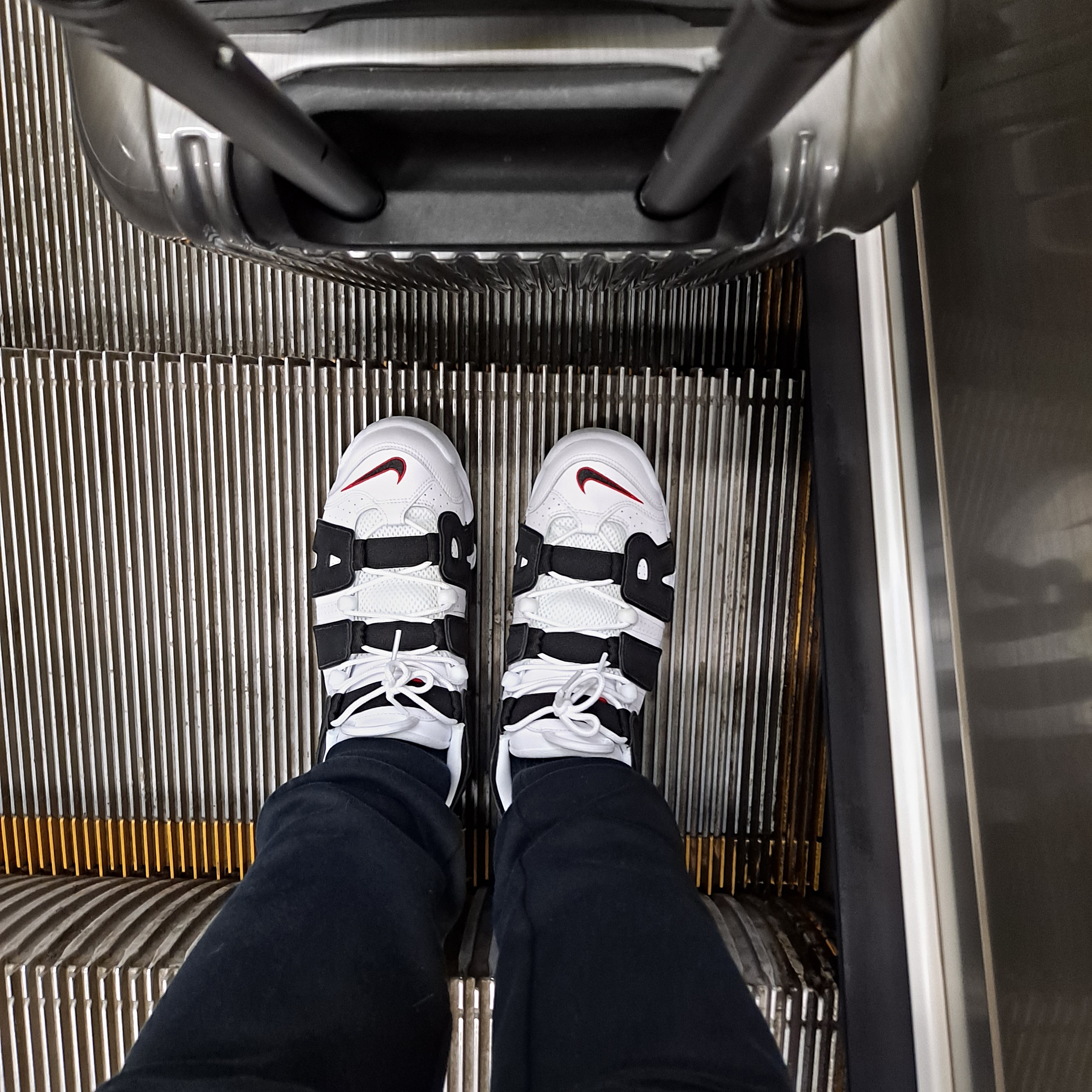 Nike Air More Uptempo Scottie Pippen 착용 스타일