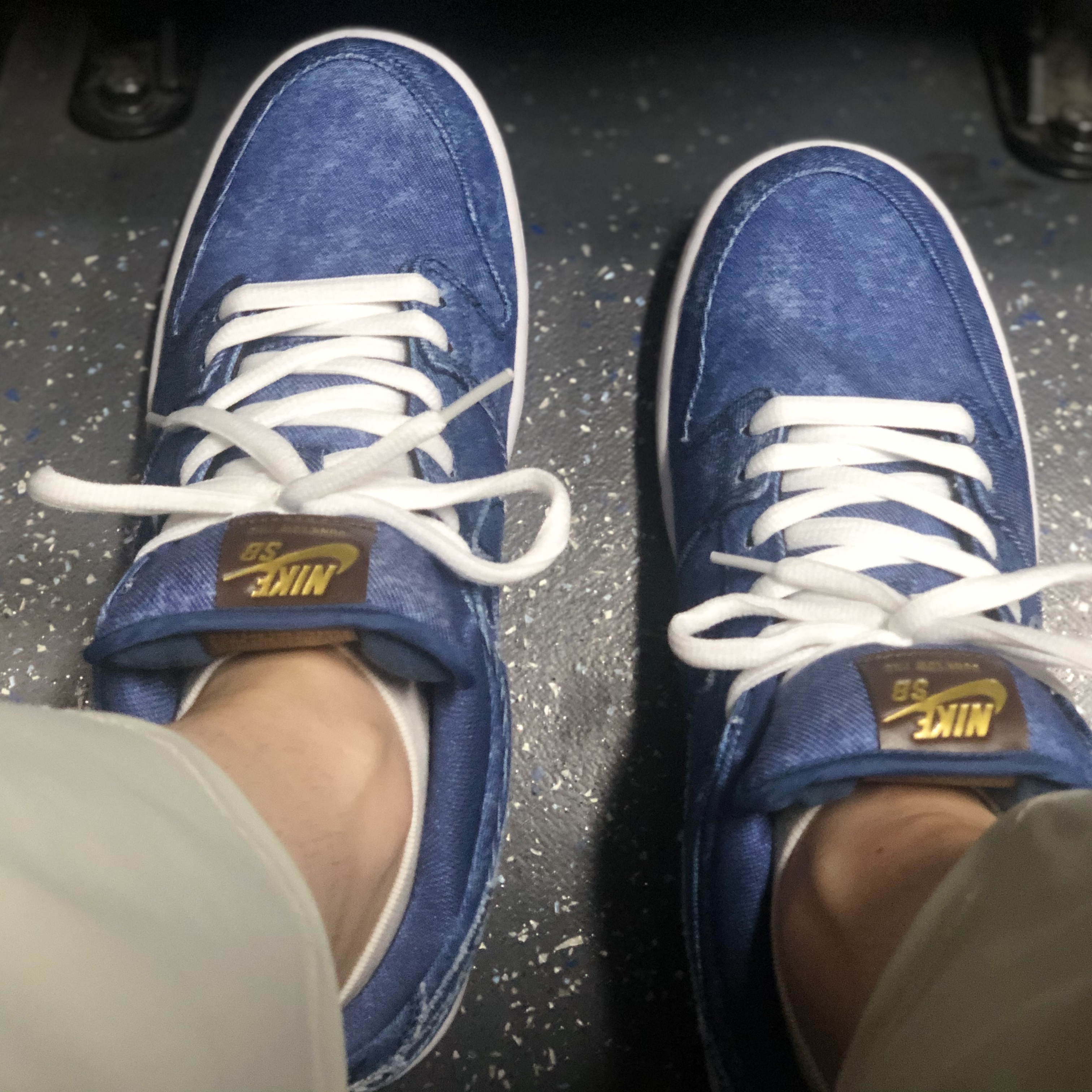 Nike SB Dunk Low Rivals Pack (East) 착용 스타일 - 1