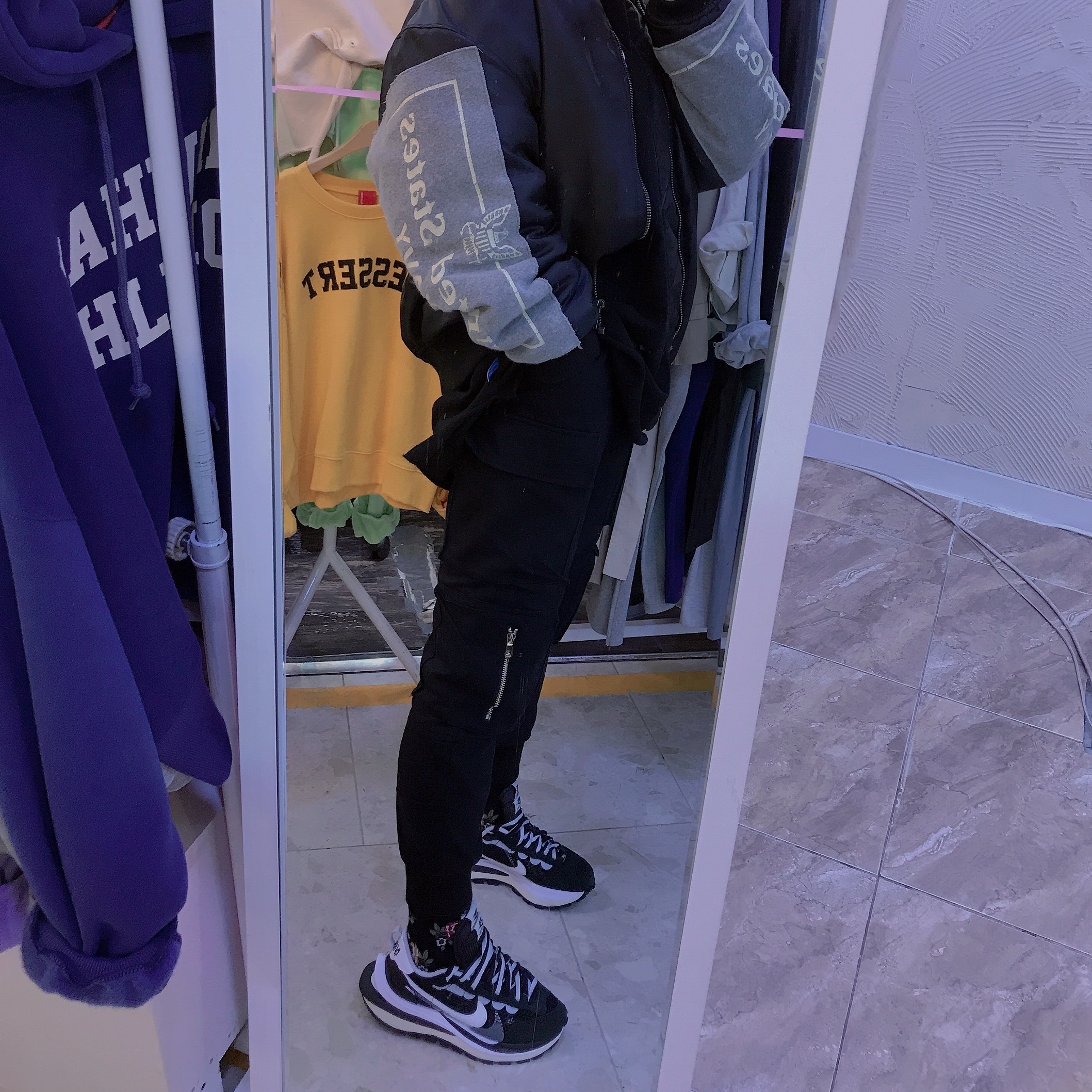Nike x Sacai VaporWaffle Black White 착용 스타일 - 1
