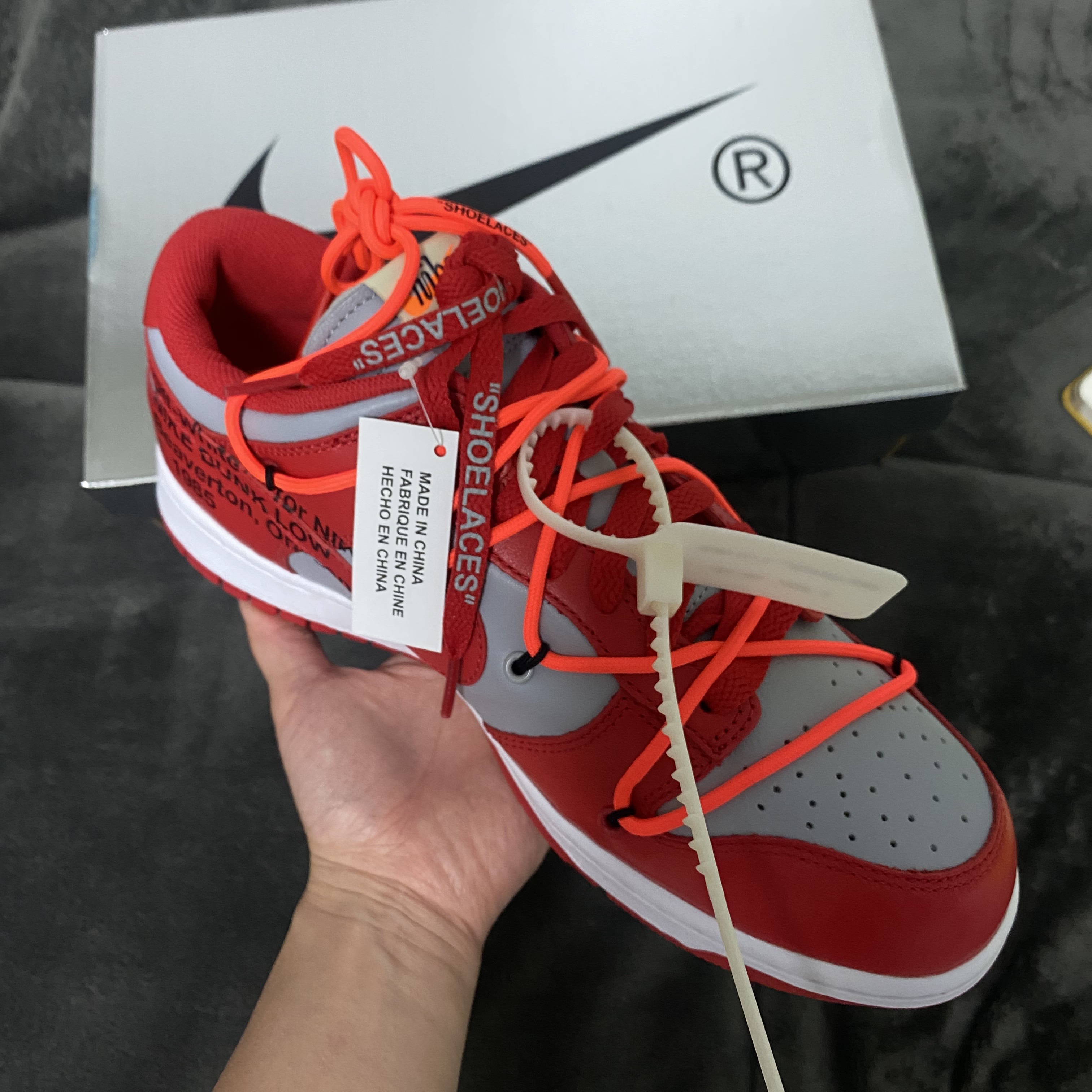 Nike x Off-White Dunk Low University Red 착용 스타일