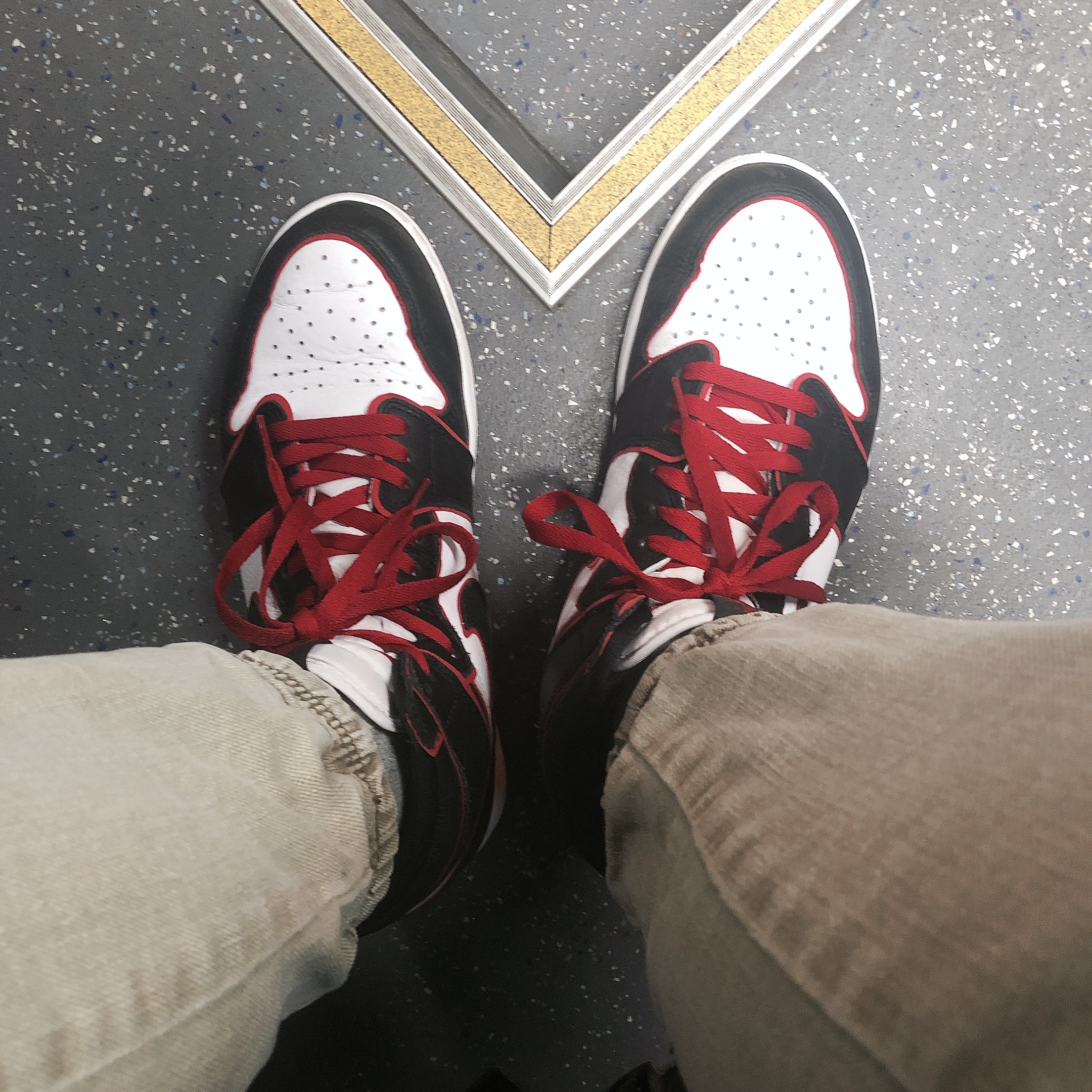 Jordan 1 Retro High OG Bloodline 착용 스타일