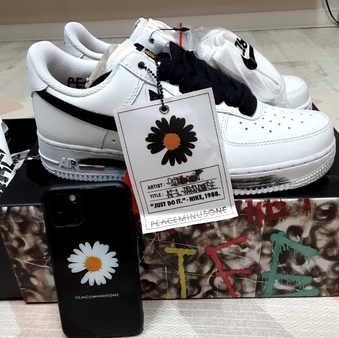 Nike x Peaceminusone Air Force 1 Low Para-Noise 2.0 착용 스타일