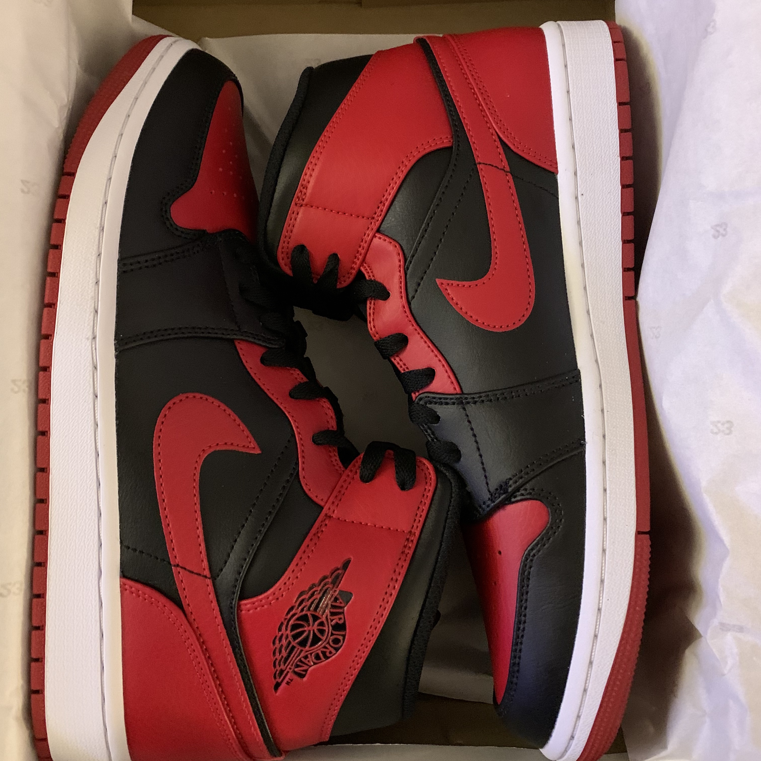 Jordan 1 Mid Bred Banned 2020 착용 스타일