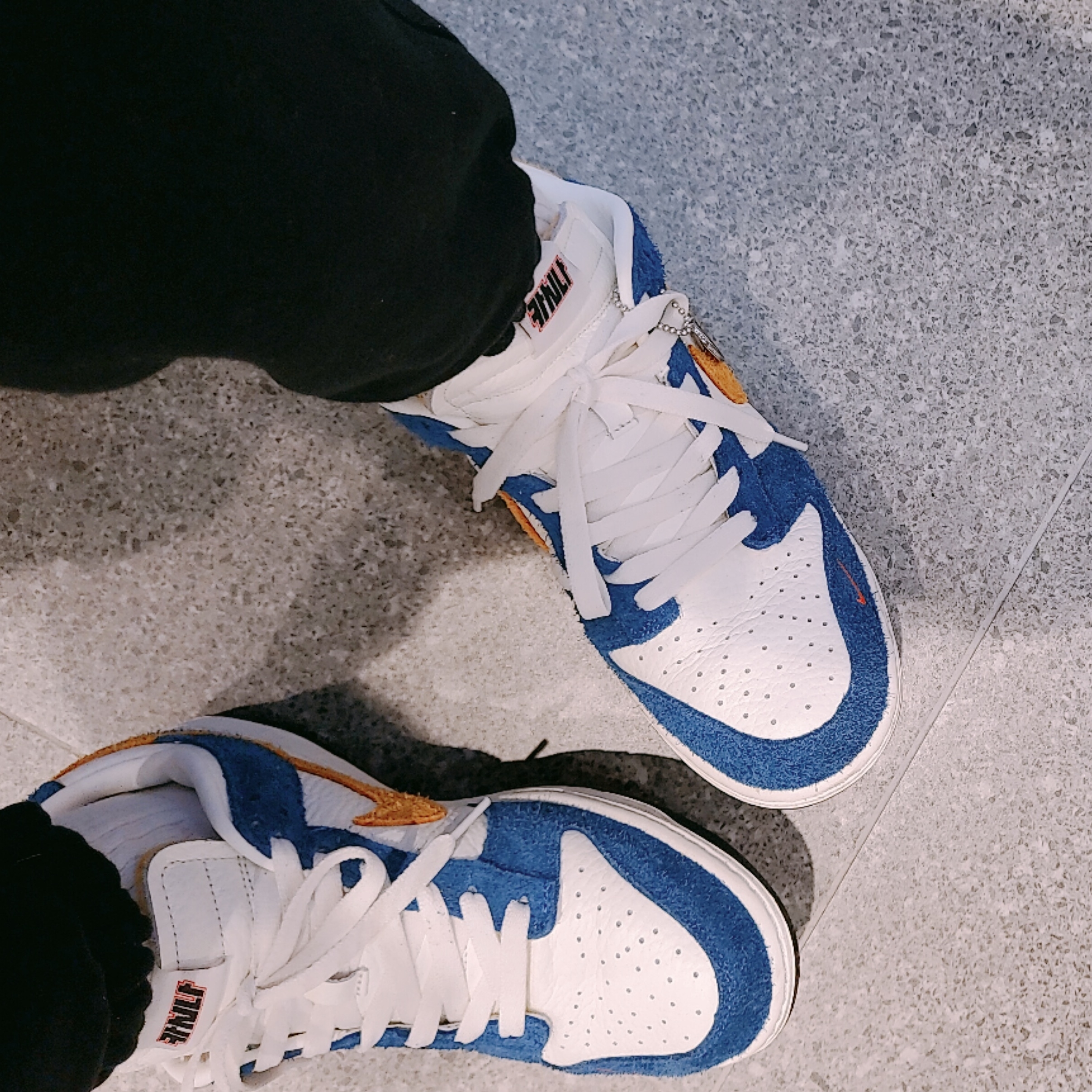Nike x Kasina Dunk Low 80's Bus 착용 스타일