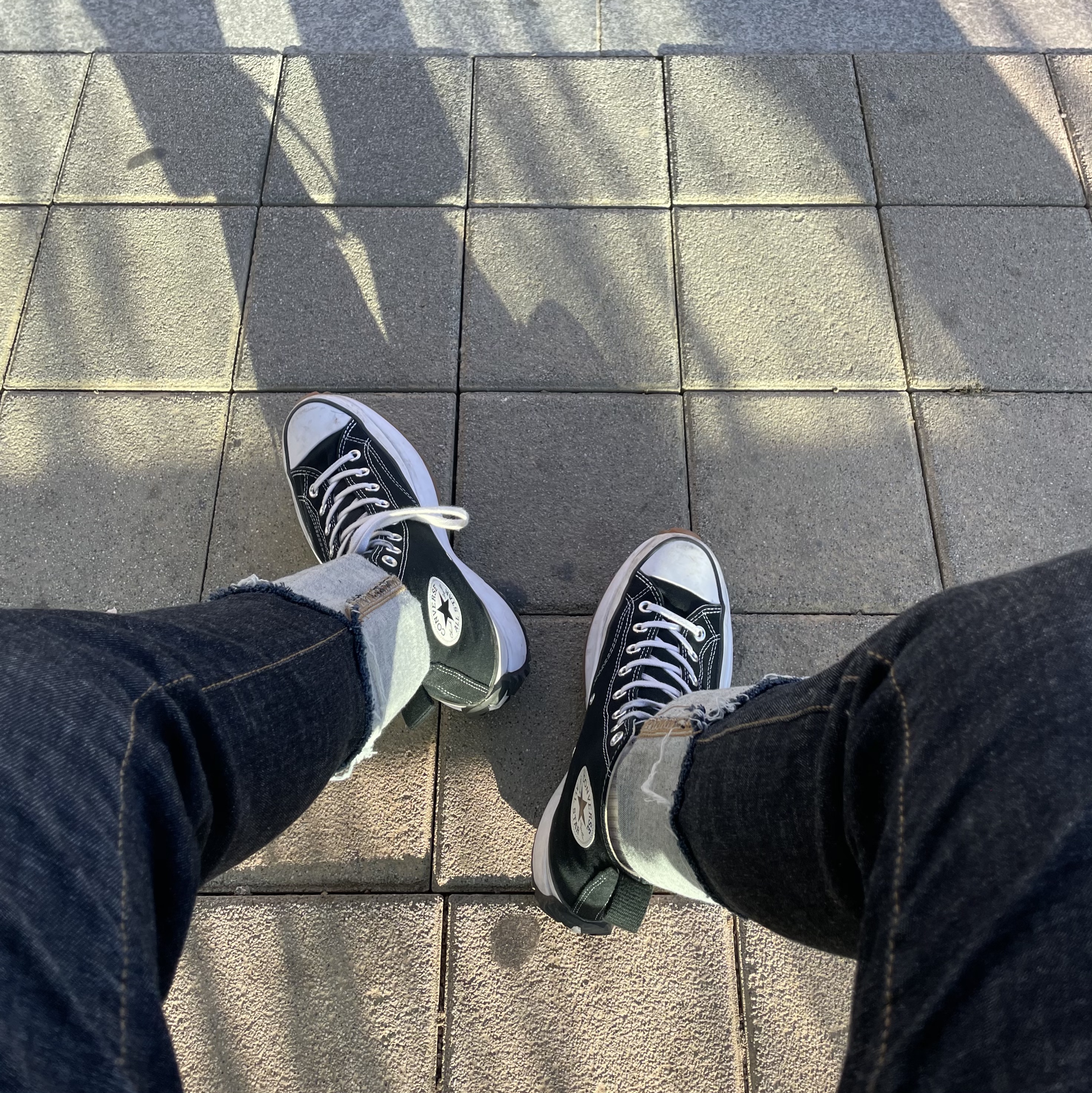 Converse Run Star Hike Hi Black White Gum 착용 스타일