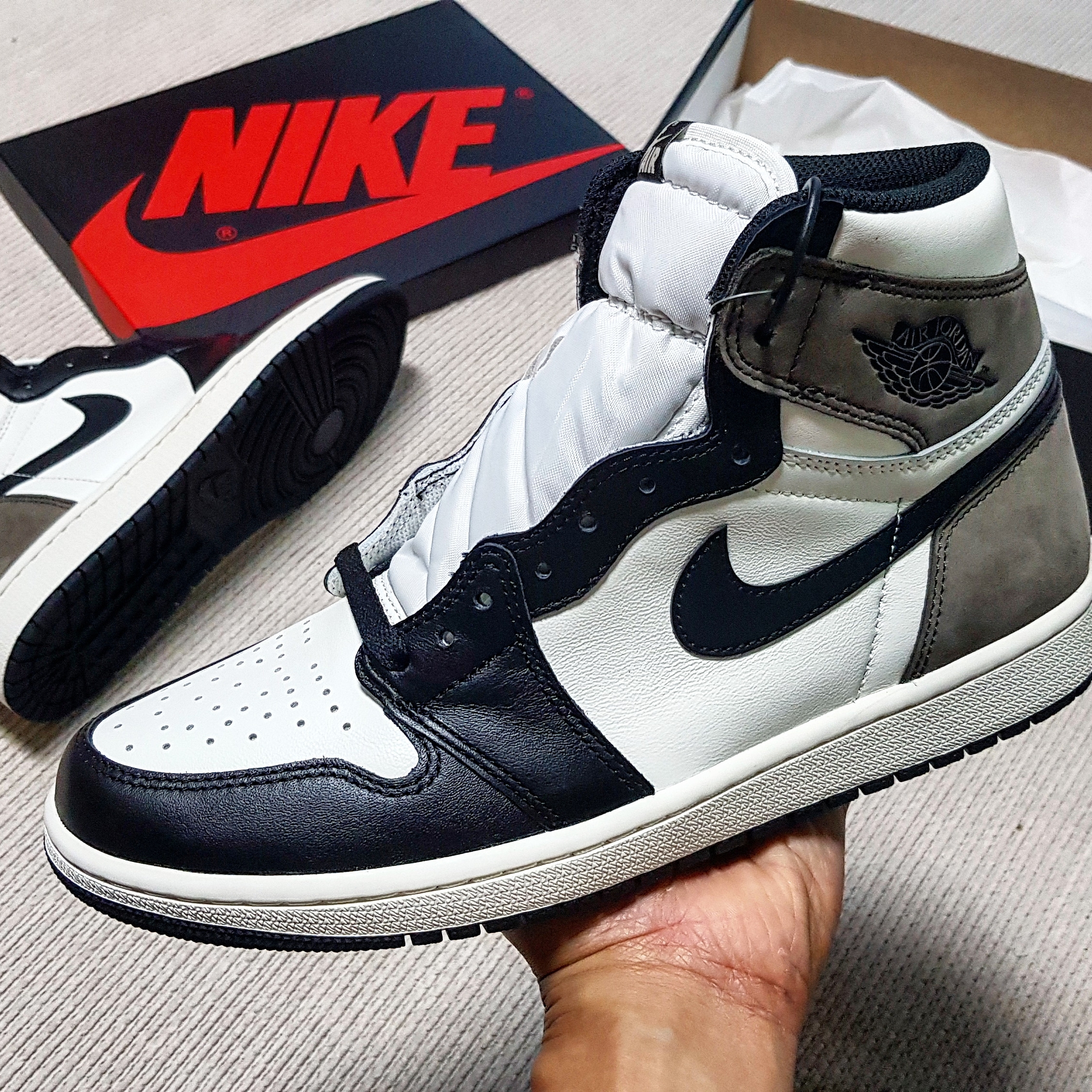 Jordan 1 Retro High OG Black Mocha 착용 스타일