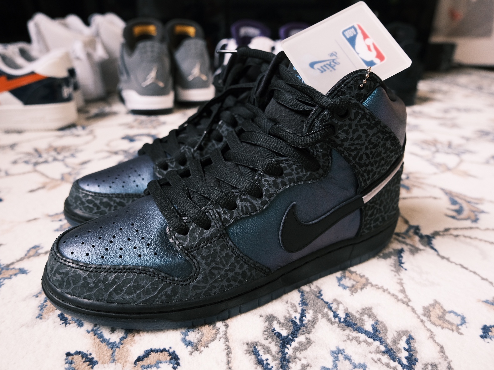 Jordan 4 Retro Purple Metallic, Jordan 4 Retro Black Cat 2020 μ°©μ© μ€νμΌ - 2