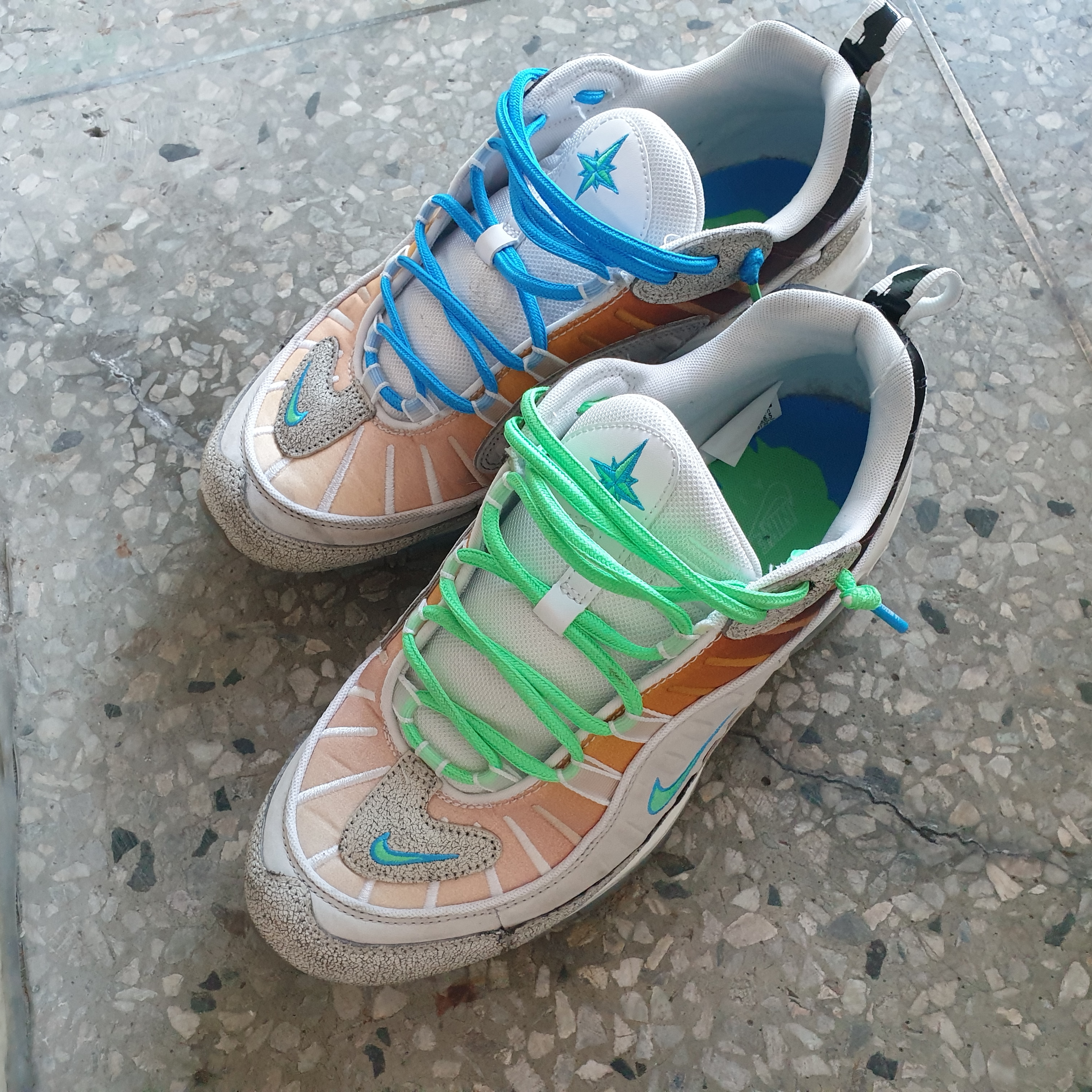 Nike Air Max 98 La Mezcla 착용 스타일