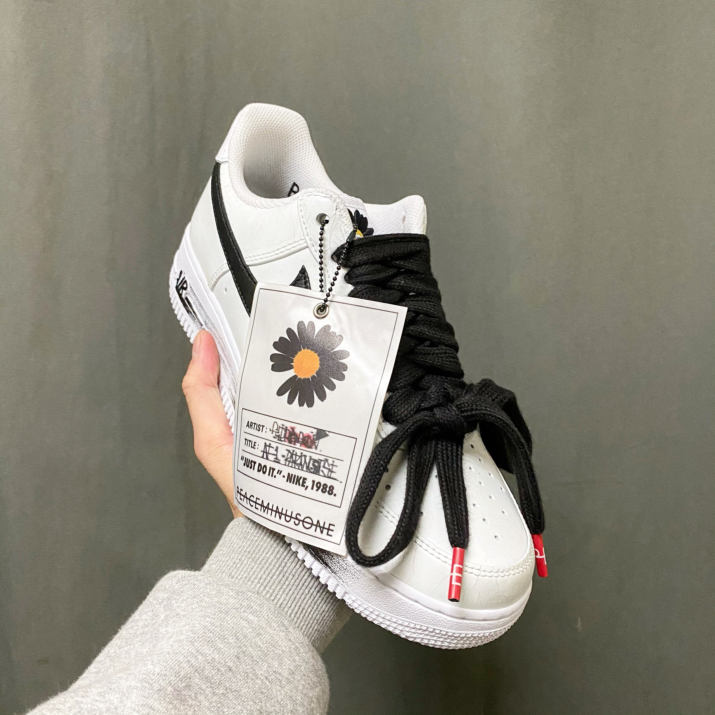 Nike x Peaceminusone Air Force 1 Low Para-Noise 2.0 착용 스타일
