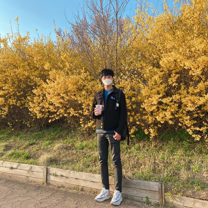 Nike x Sacai LDWaffle Summit White 착용 스타일