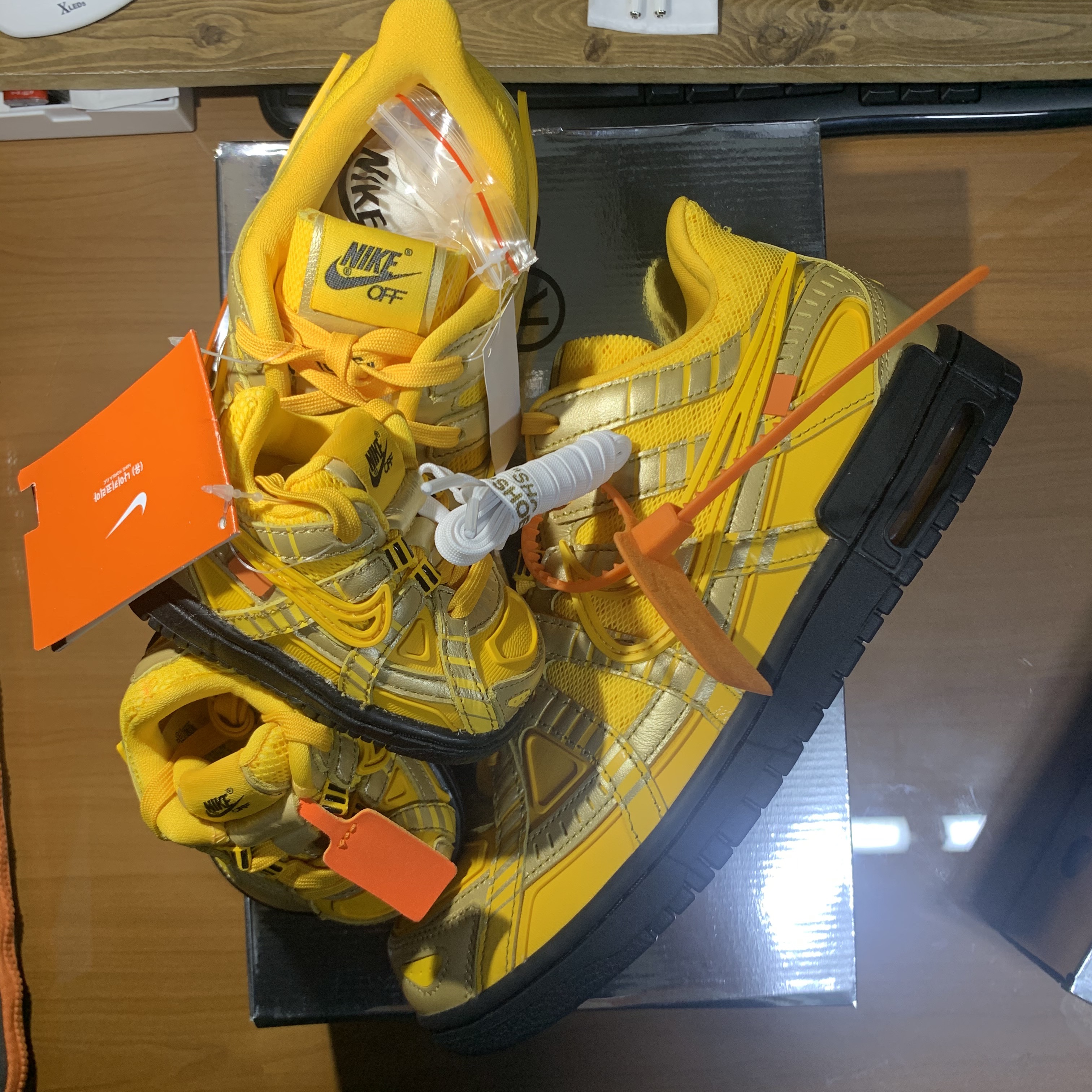 Nike x Off-White Air Rubber Dunk University Gold, (TD) Nike x Off-White Air Rubber Dunk University Gold 착용 스타일