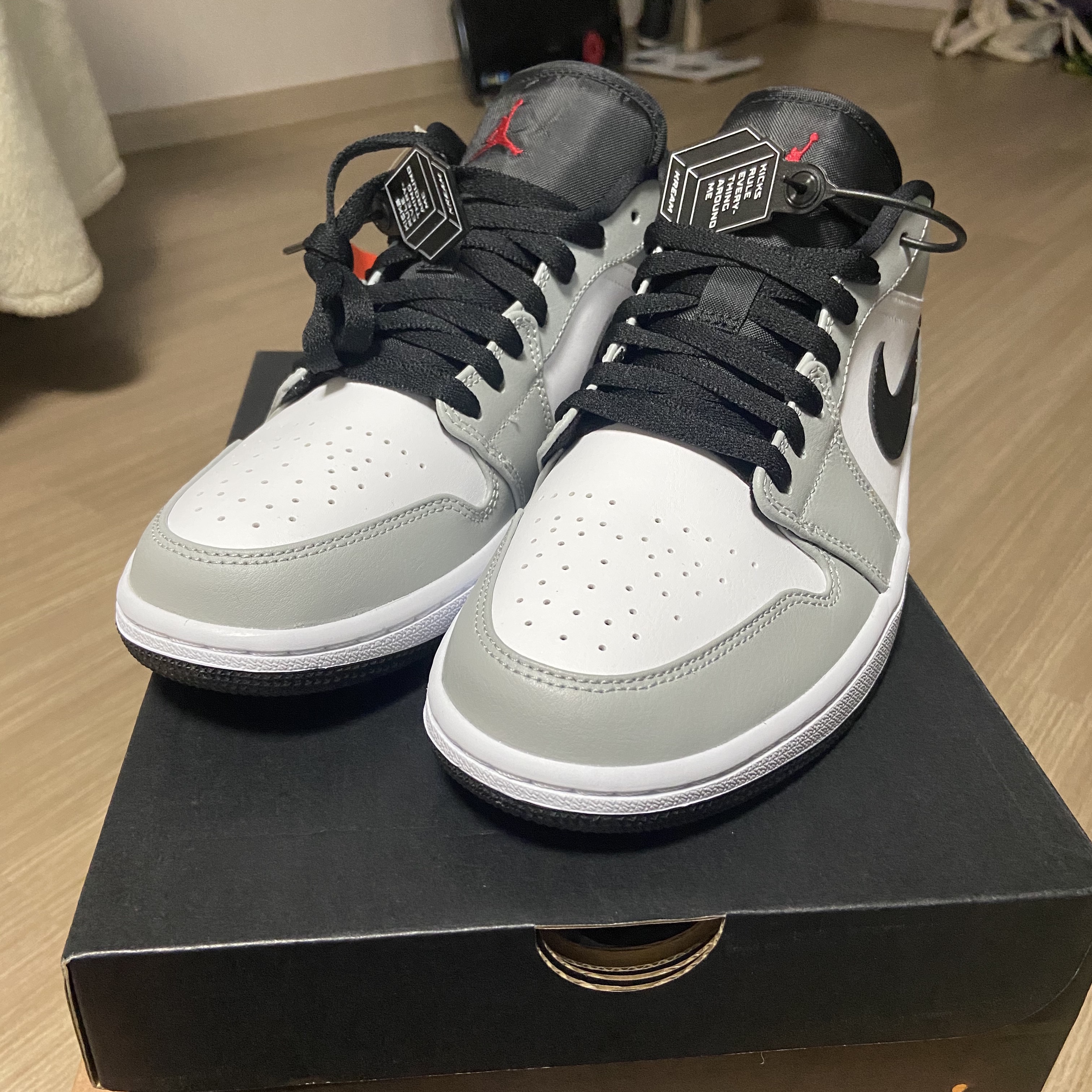 Jordan 1 Low Light Smoke Grey 착용 스타일