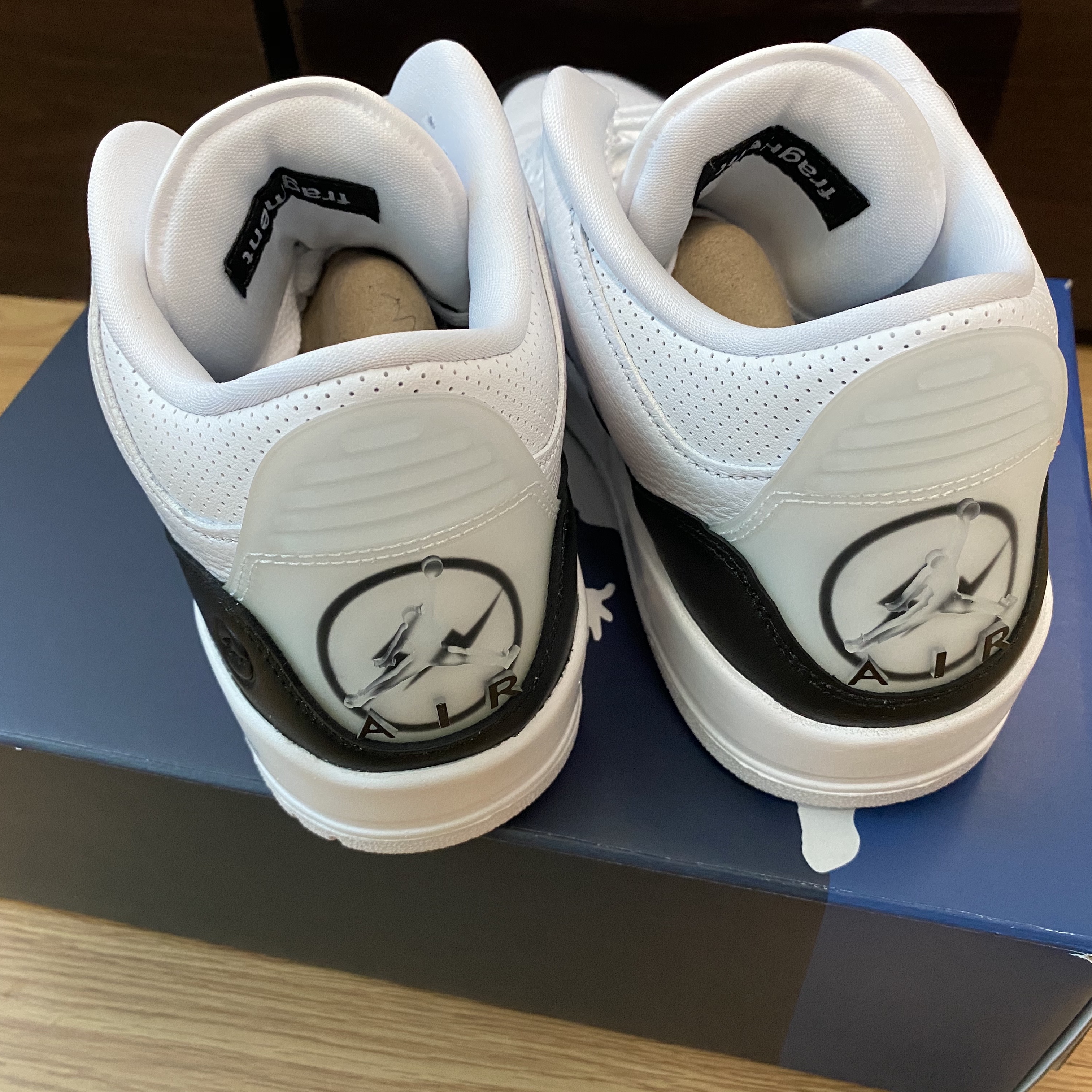 Jordan 3 x Fragment Retro SP White Black 착용 스타일 - 2