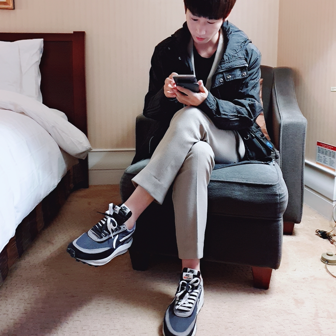 Nike x Sacai LDWaffle Black 착용 스타일