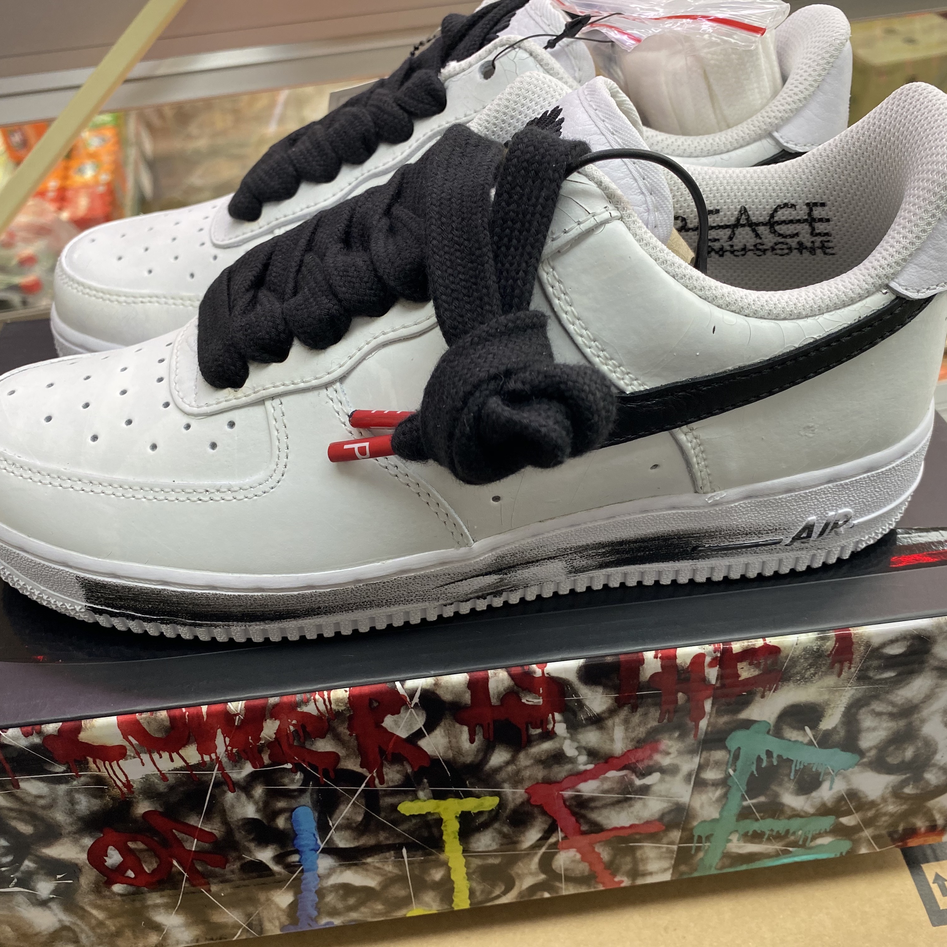 Nike x Peaceminusone Air Force 1 Low Para-Noise 2.0 착용 스타일