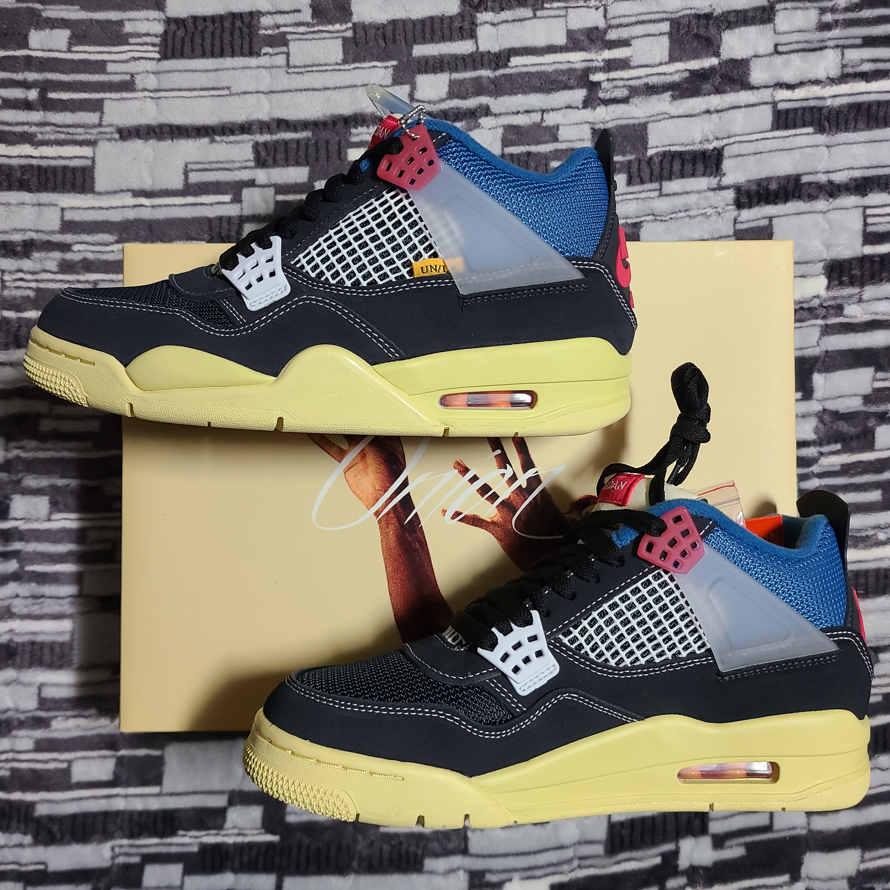Jordan 4 x Union Retro Off Noir 착용 스타일 - 4