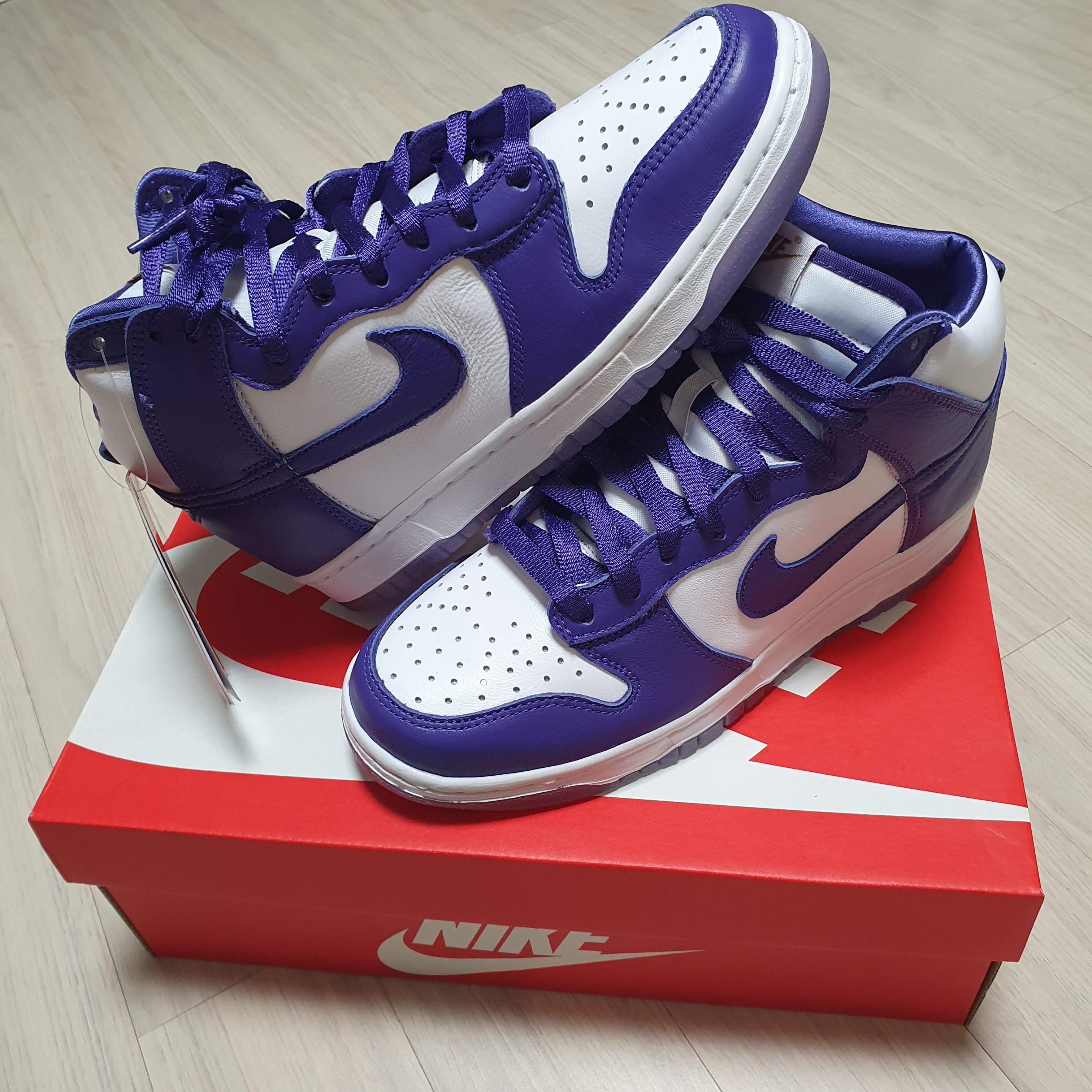 (W) Nike Dunk High SP Varsity Purple 착용 스타일 - 2