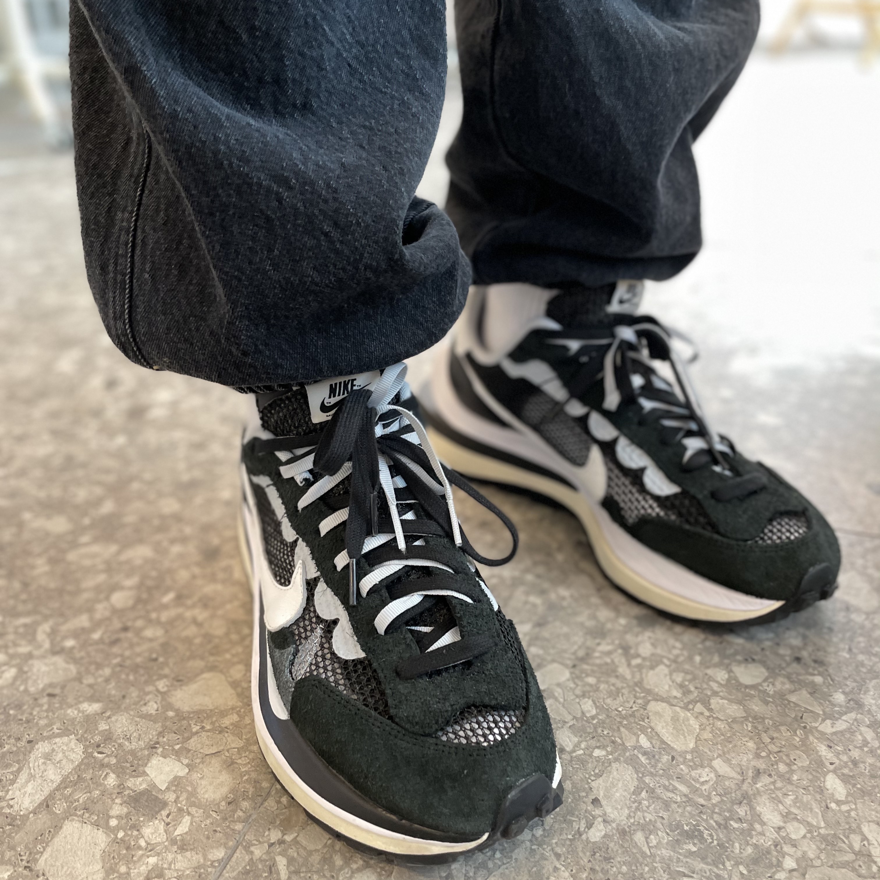 Nike x Sacai VaporWaffle Black White 착용 스타일