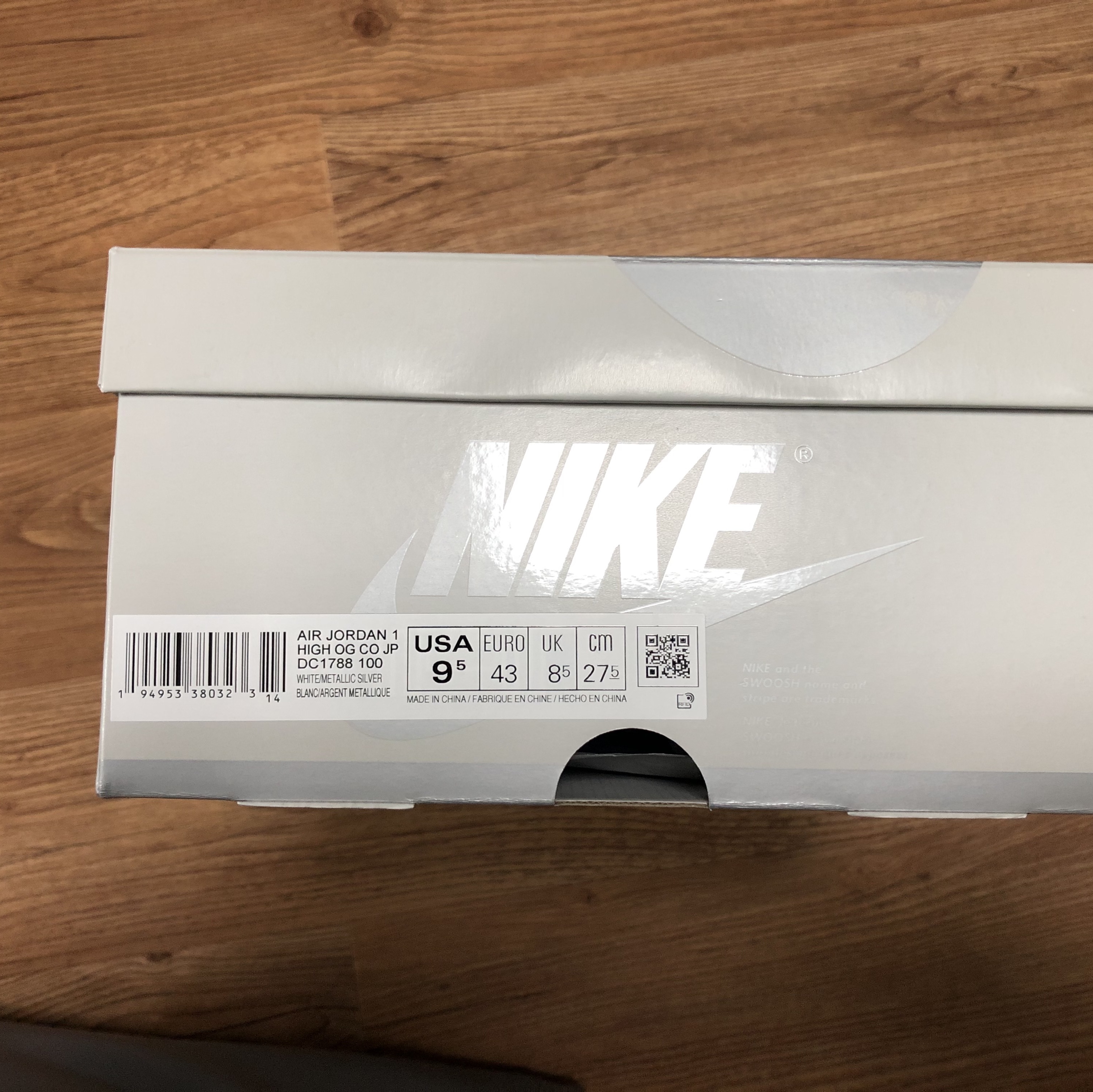 Jordan 1 Retro High OG CO.JP Midnight Navy 착용 스타일 - 1