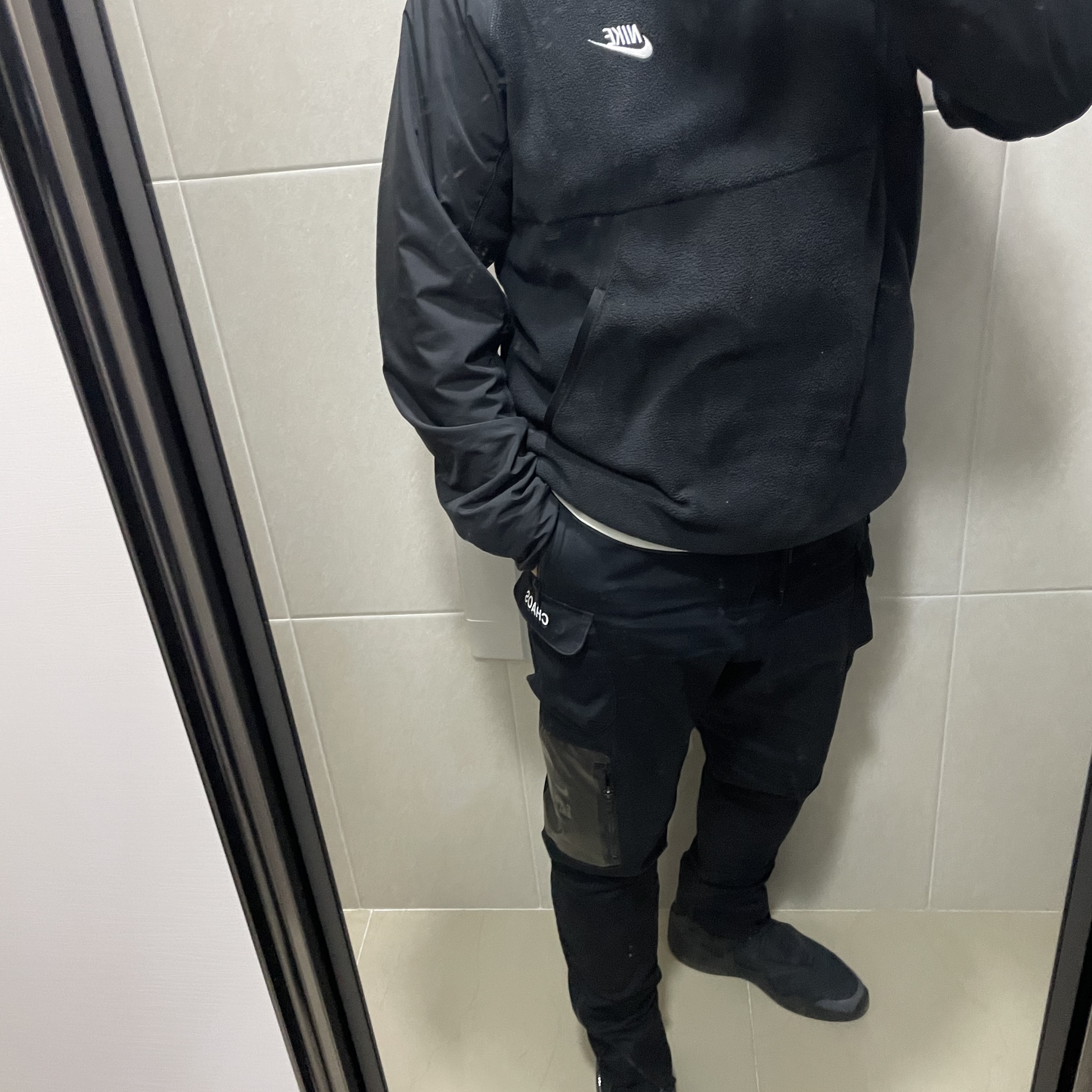 Nike x Fear of God Air Fear of God 1 Triple Black 착용 스타일