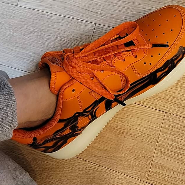 Nike Air Force 1 Low '07 Orange Skeleton 착용 스타일