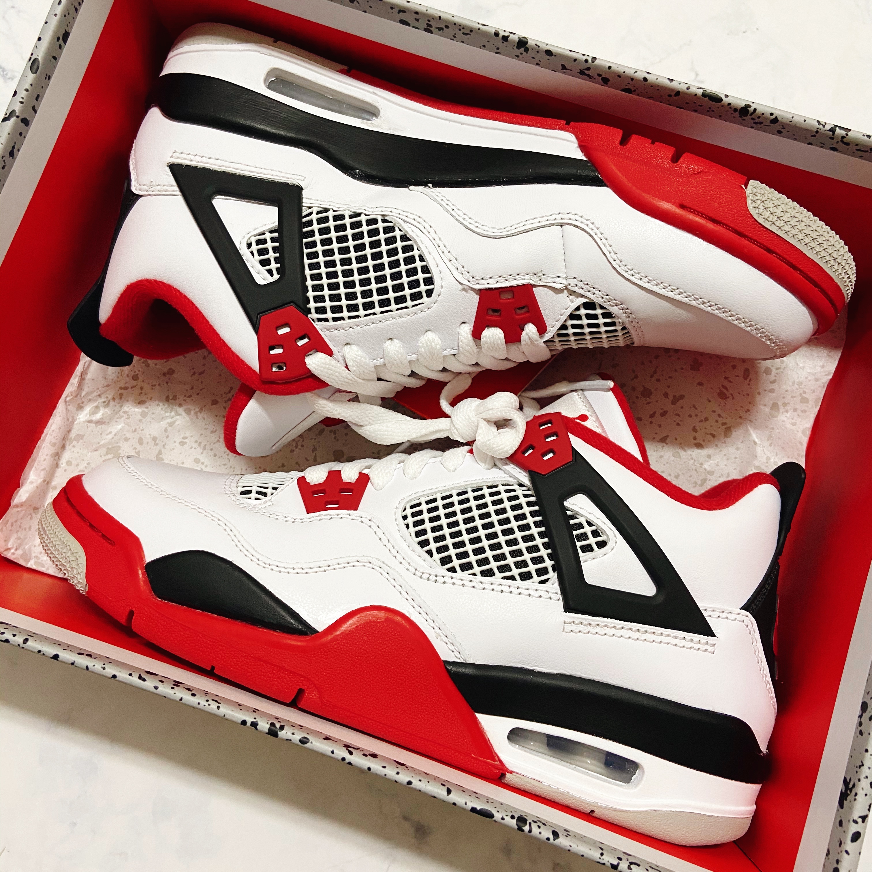 (GS) Jordan 4 Retro OG Fire Red 2020 착용 스타일