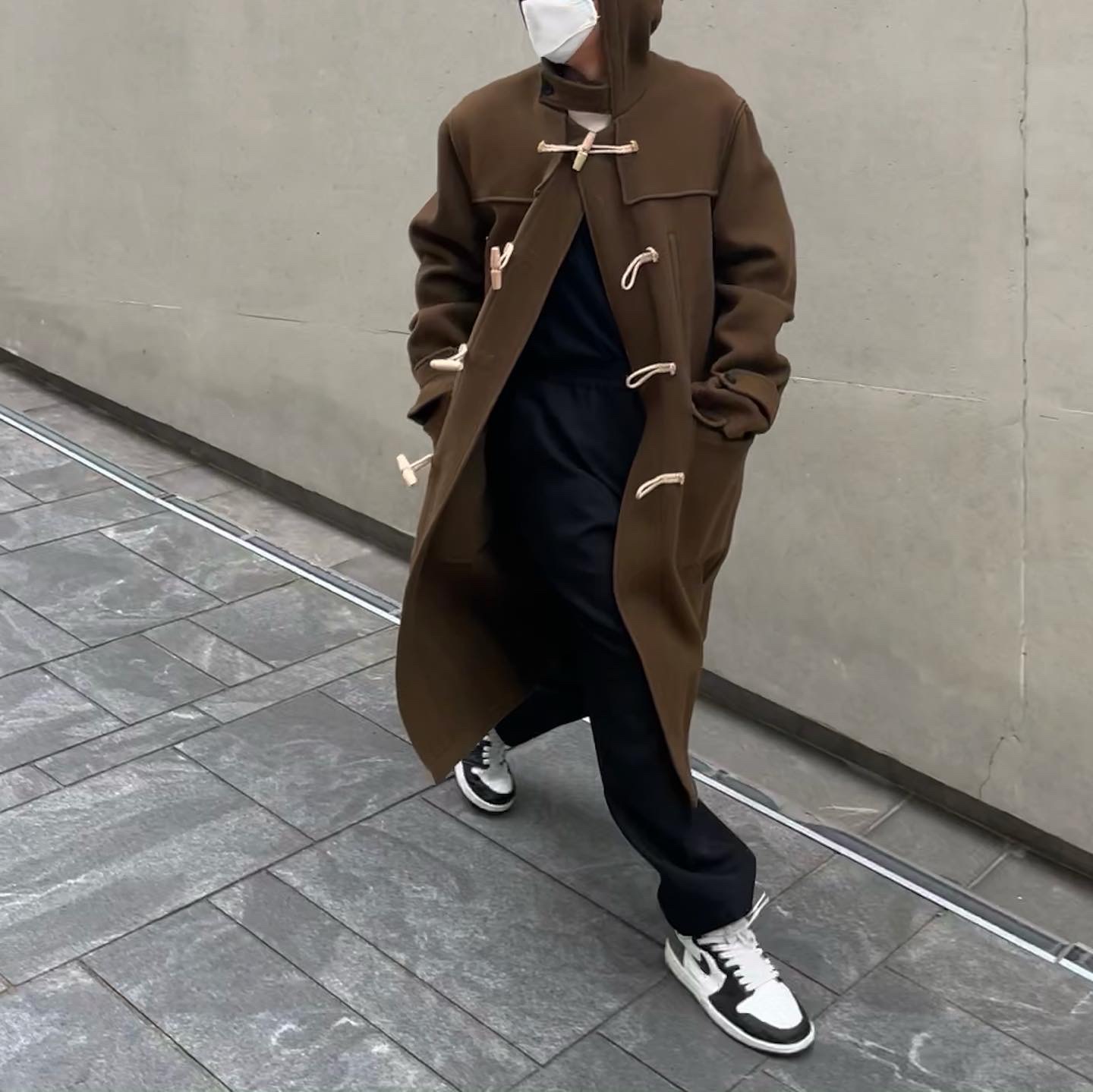 Jordan 1 Retro High OG Black Mocha 착용 스타일 - 1