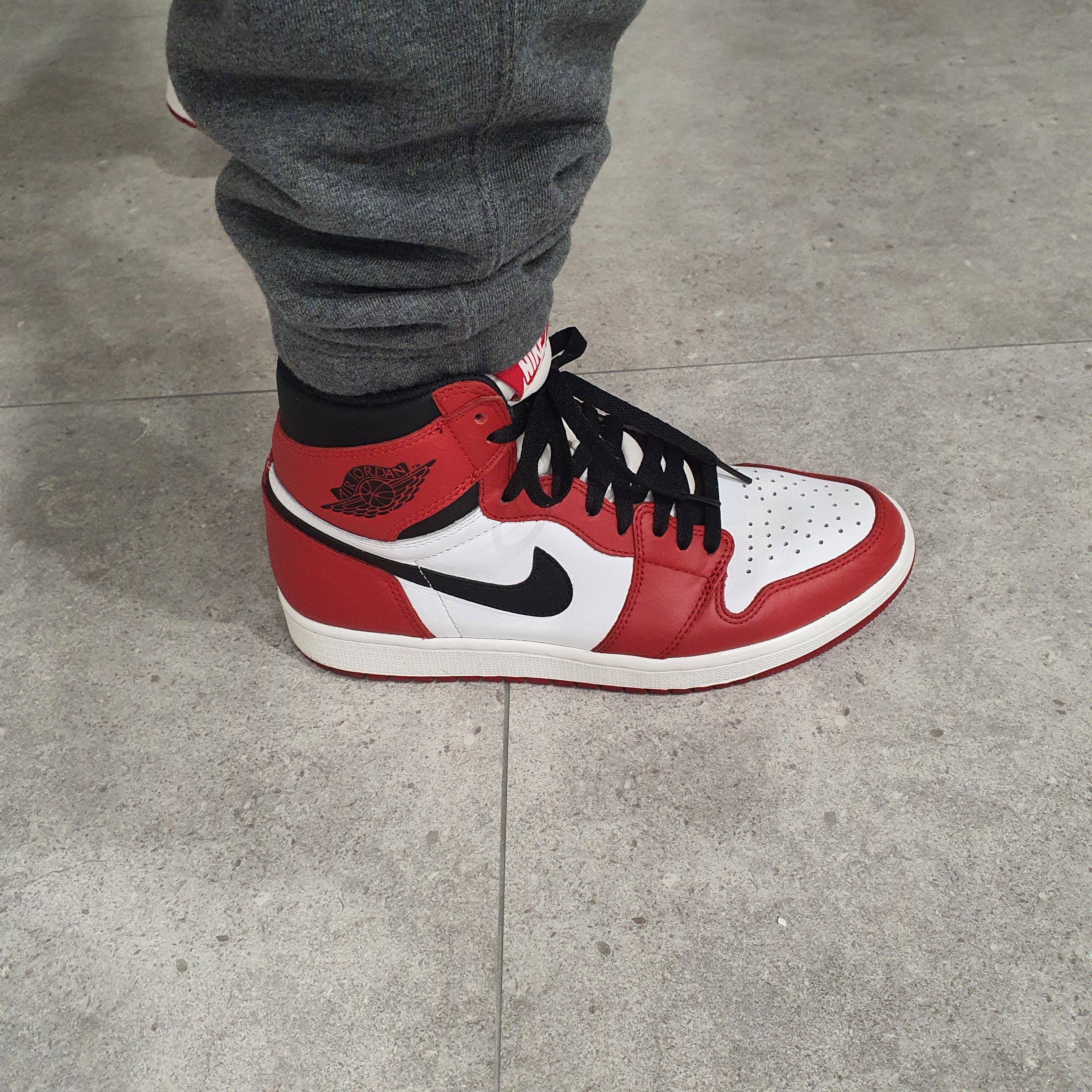 Jordan 1 Retro High OG Chicago 2015 착용 스타일 - 3