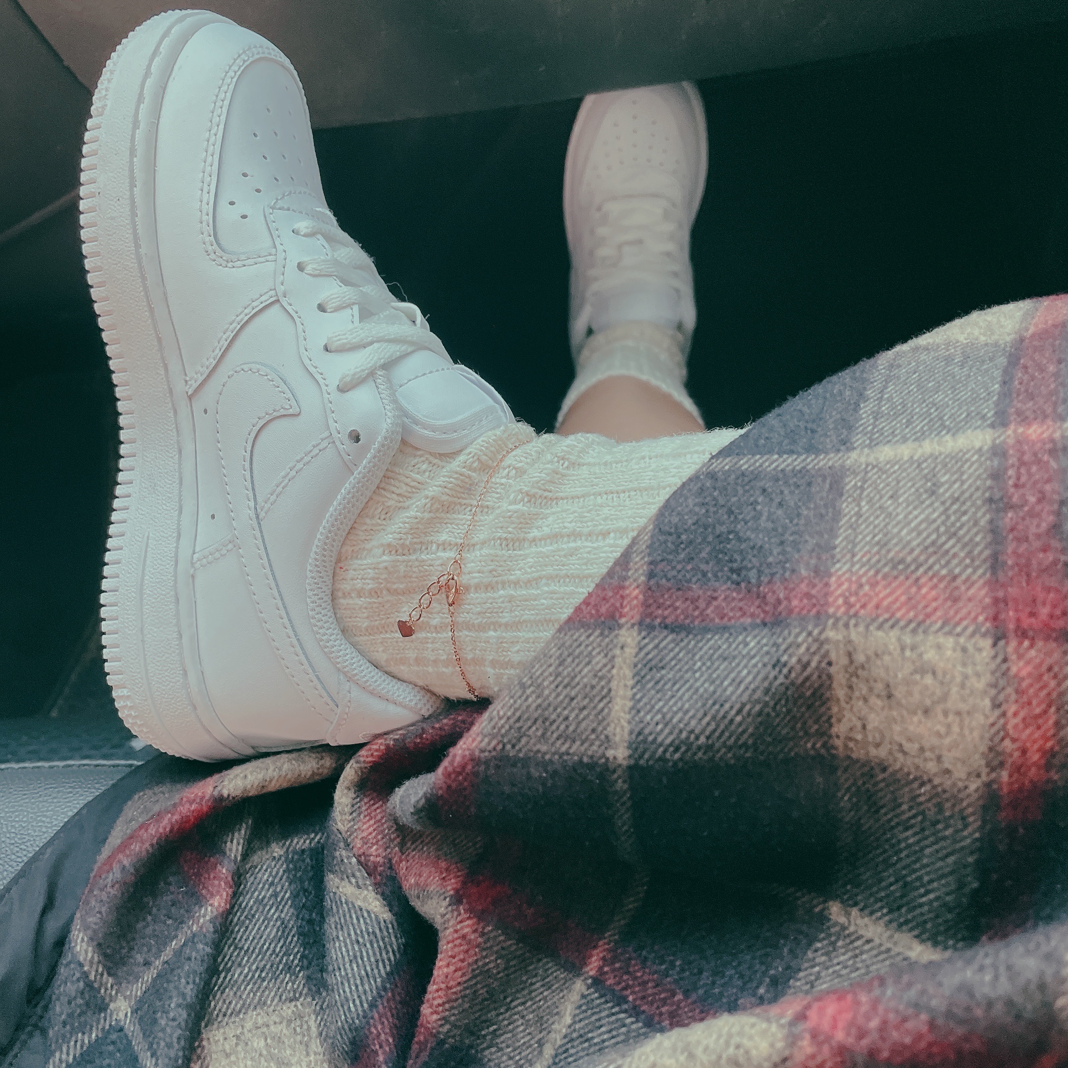 (W) Nike Air Force 1 '07 Low White 착용 스타일