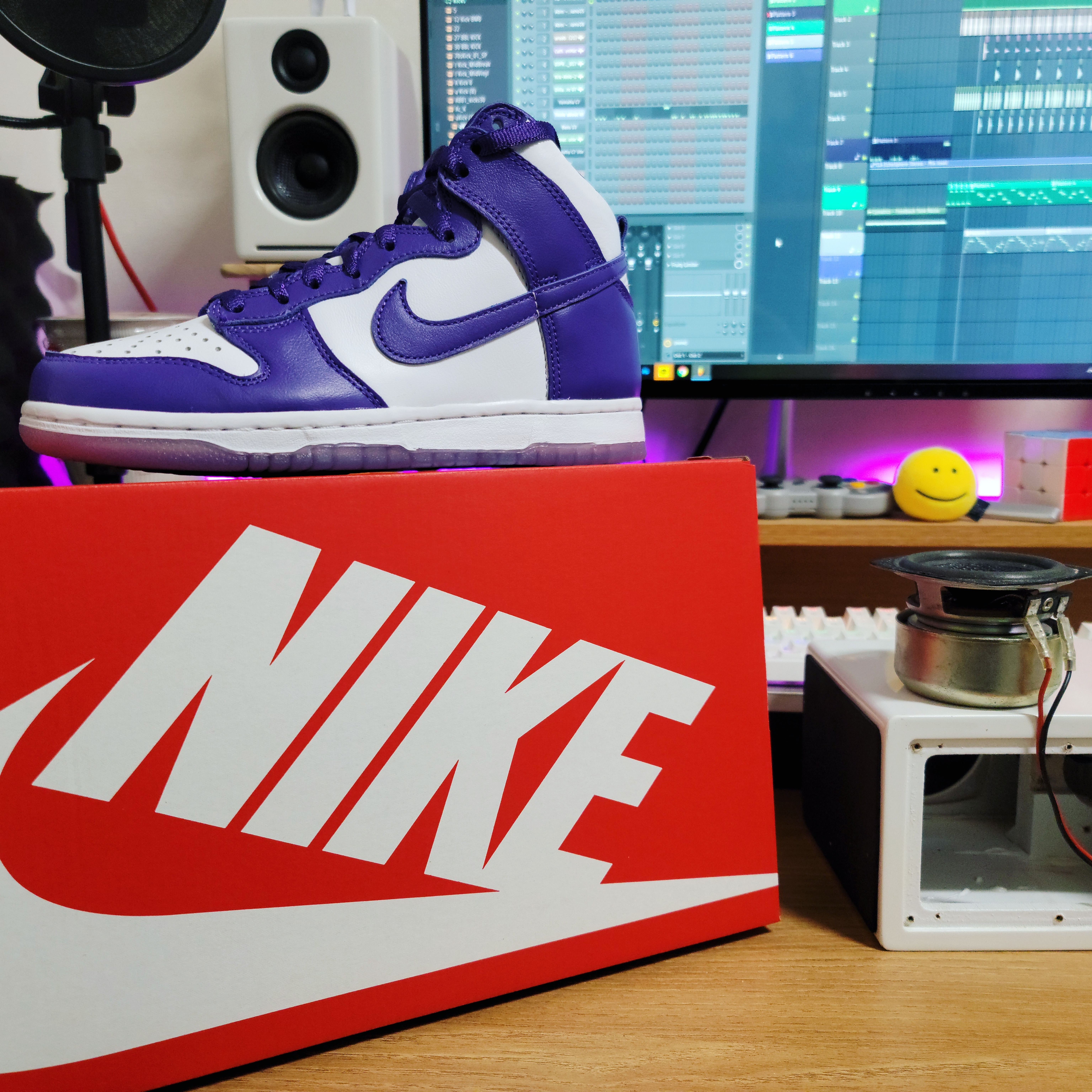 (W) Nike Dunk High SP Varsity Purple 착용 스타일