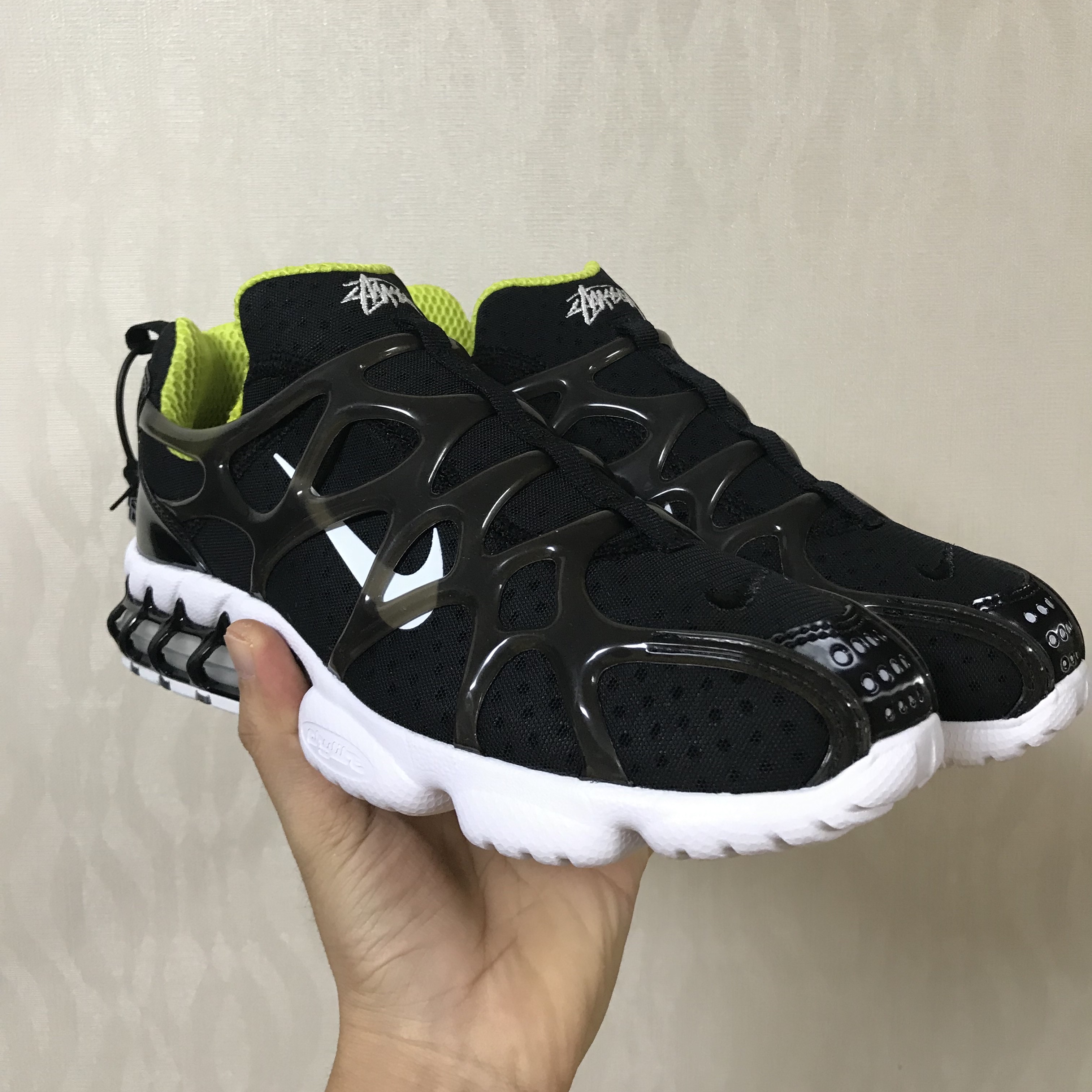 Nike x Stussy Air Zoom Spiridon Kukini Black 착용 스타일