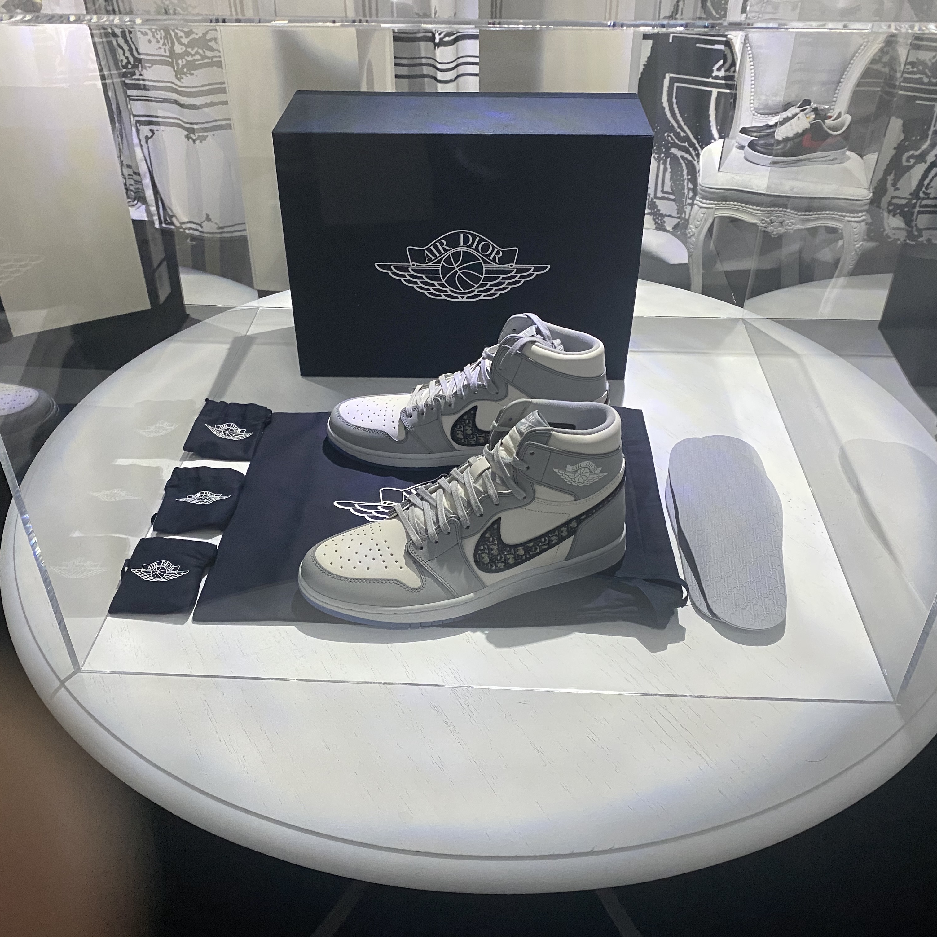 Jordan 3 x Fragment Retro SP White Black, Nike x Peaceminusone Air Force 1 Low Para-Noise 착용 스타일 - 5