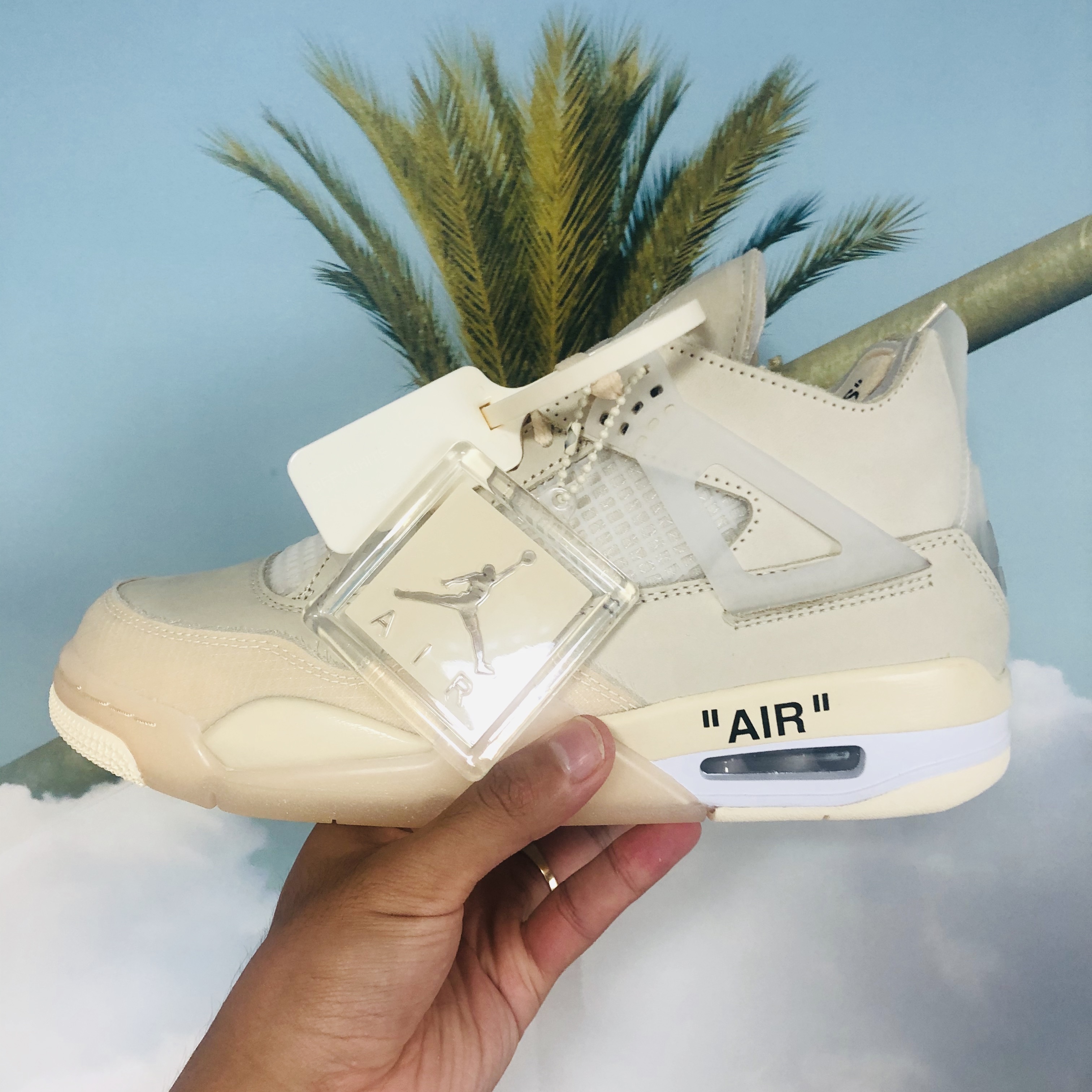 (W) Jordan 4 x Off-White Retro SP Sail 착용 스타일