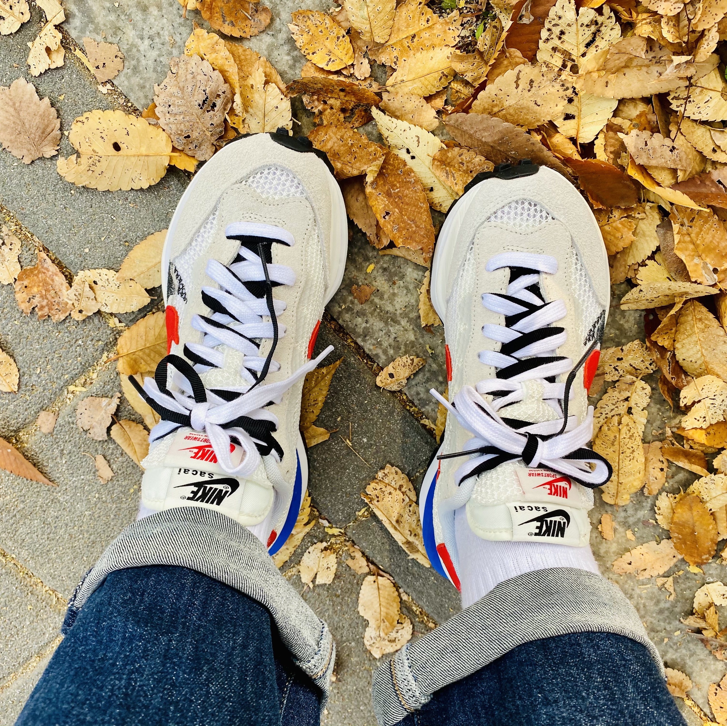 Nike x Sacai VaporWaffle Royal Fuchsia 착용 스타일