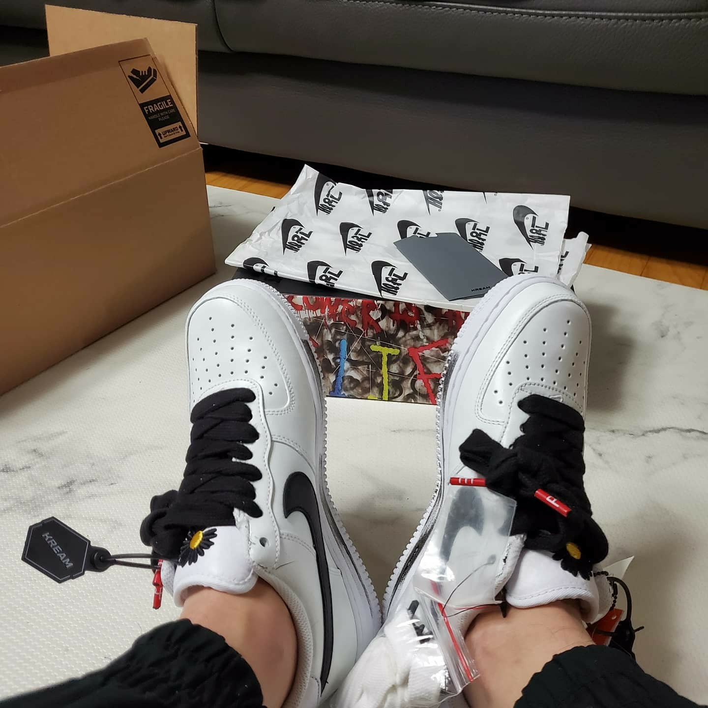 Nike x Peaceminusone Air Force 1 Low Para-Noise 2.0 착용 스타일 - 2