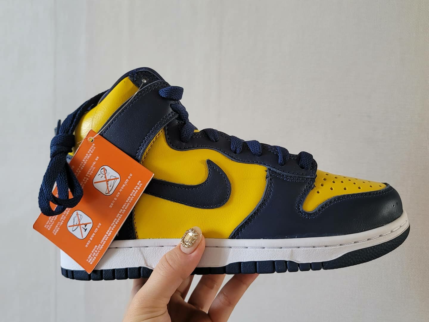 Nike Dunk High SP Maize & Blue 착용 스타일