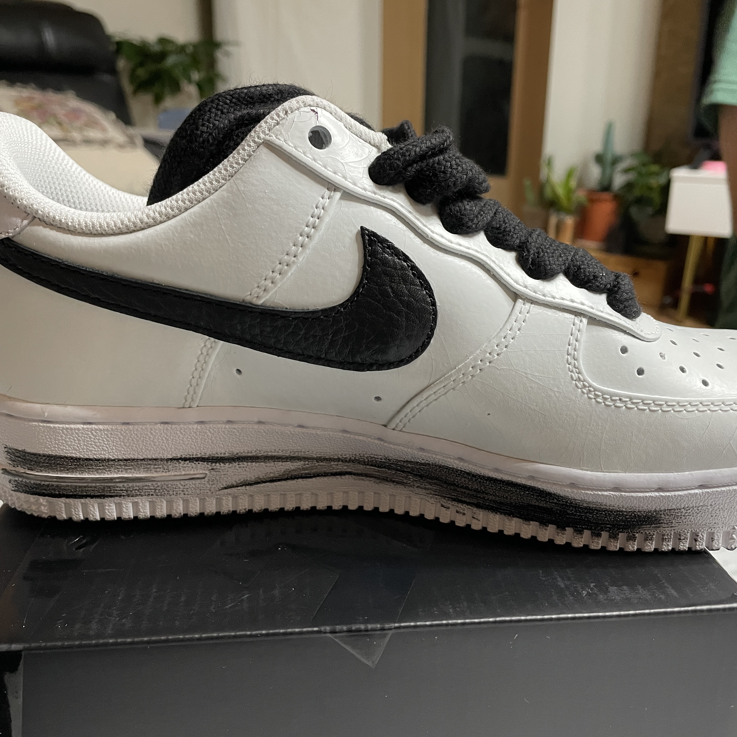 Nike x Peaceminusone Air Force 1 Low Para-Noise 2.0 착용 스타일 - 3