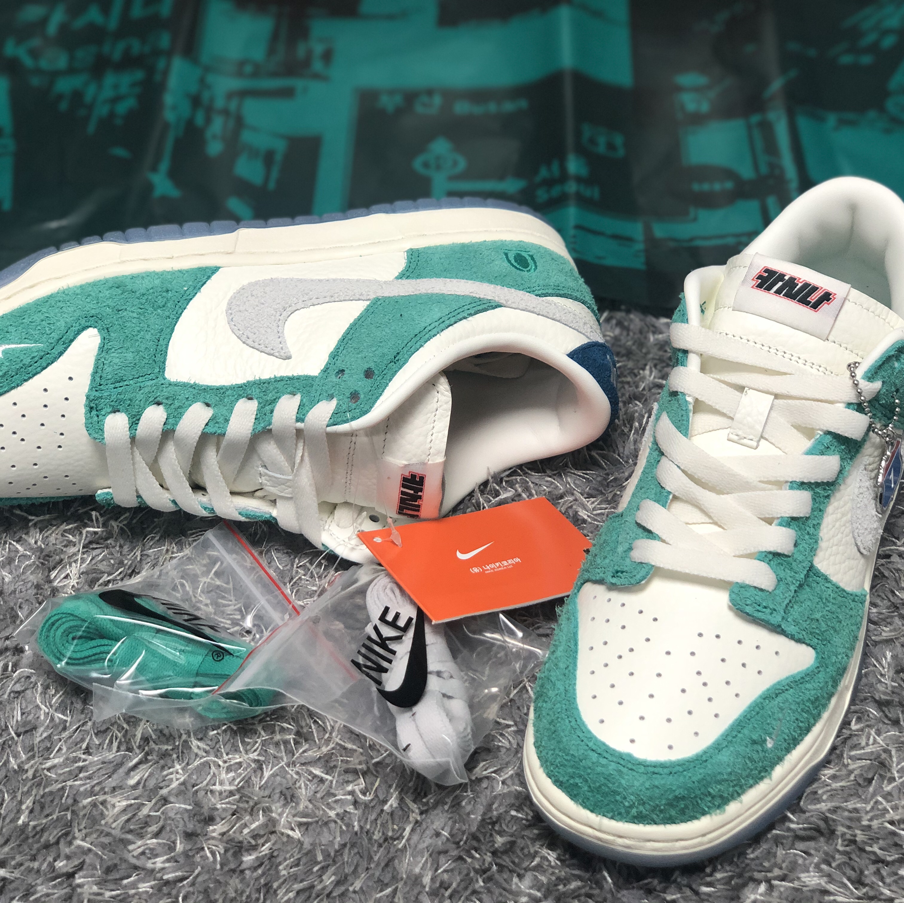 Nike x Kasina Dunk Low Road Sign - Kasina Exclusive 착용 스타일 - 5