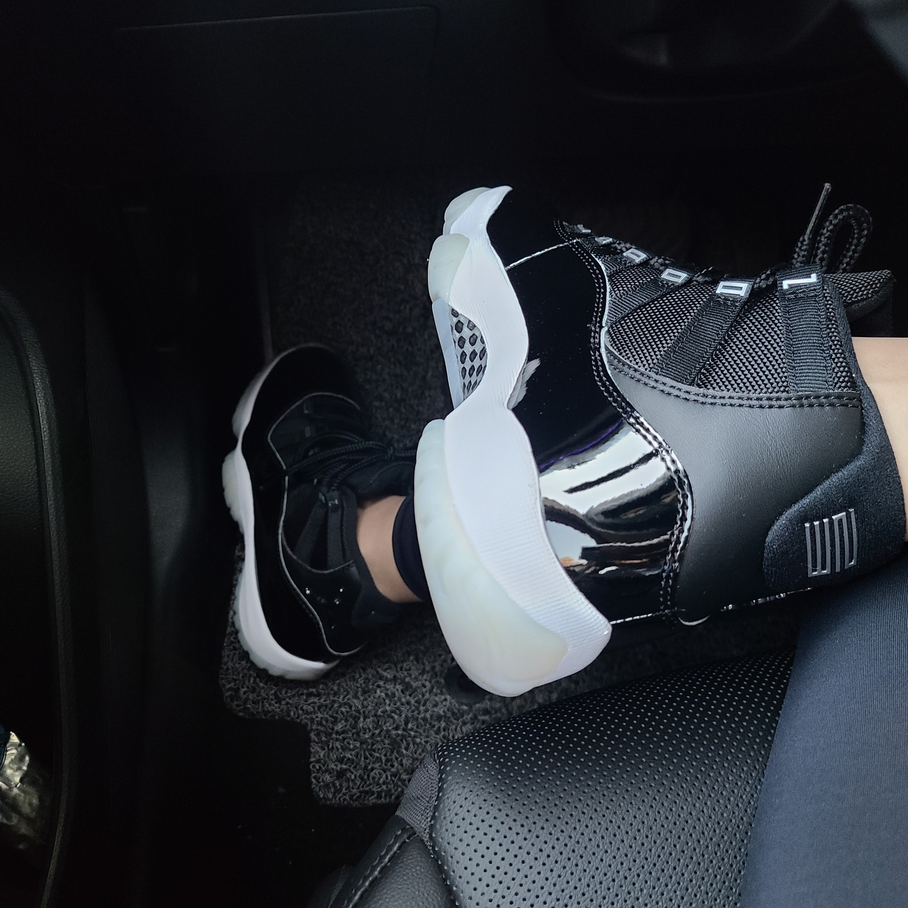 (W) Jordan 11 Retro Jubilee 착용 스타일