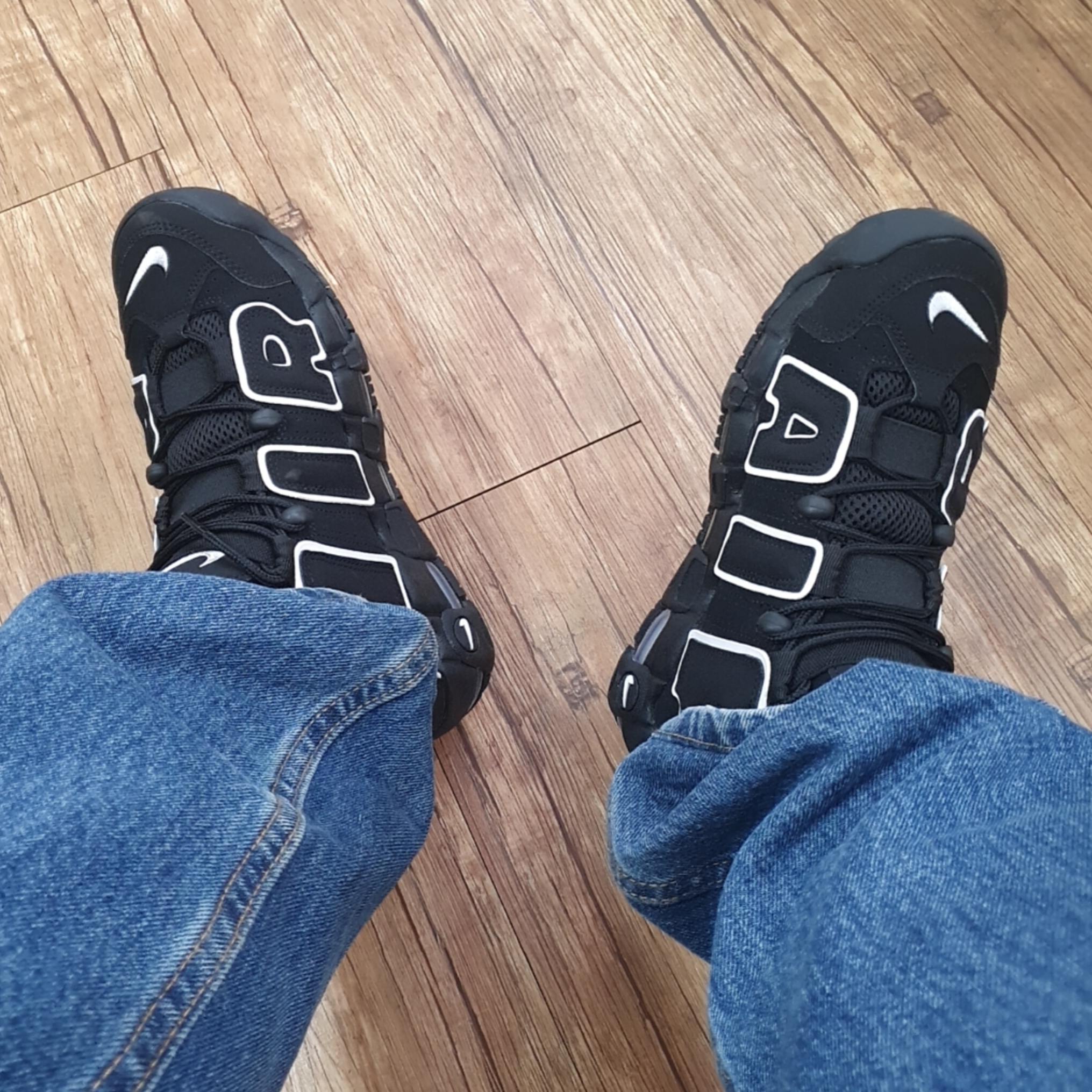Nike Air More Uptempo Black White 2020 착용 스타일