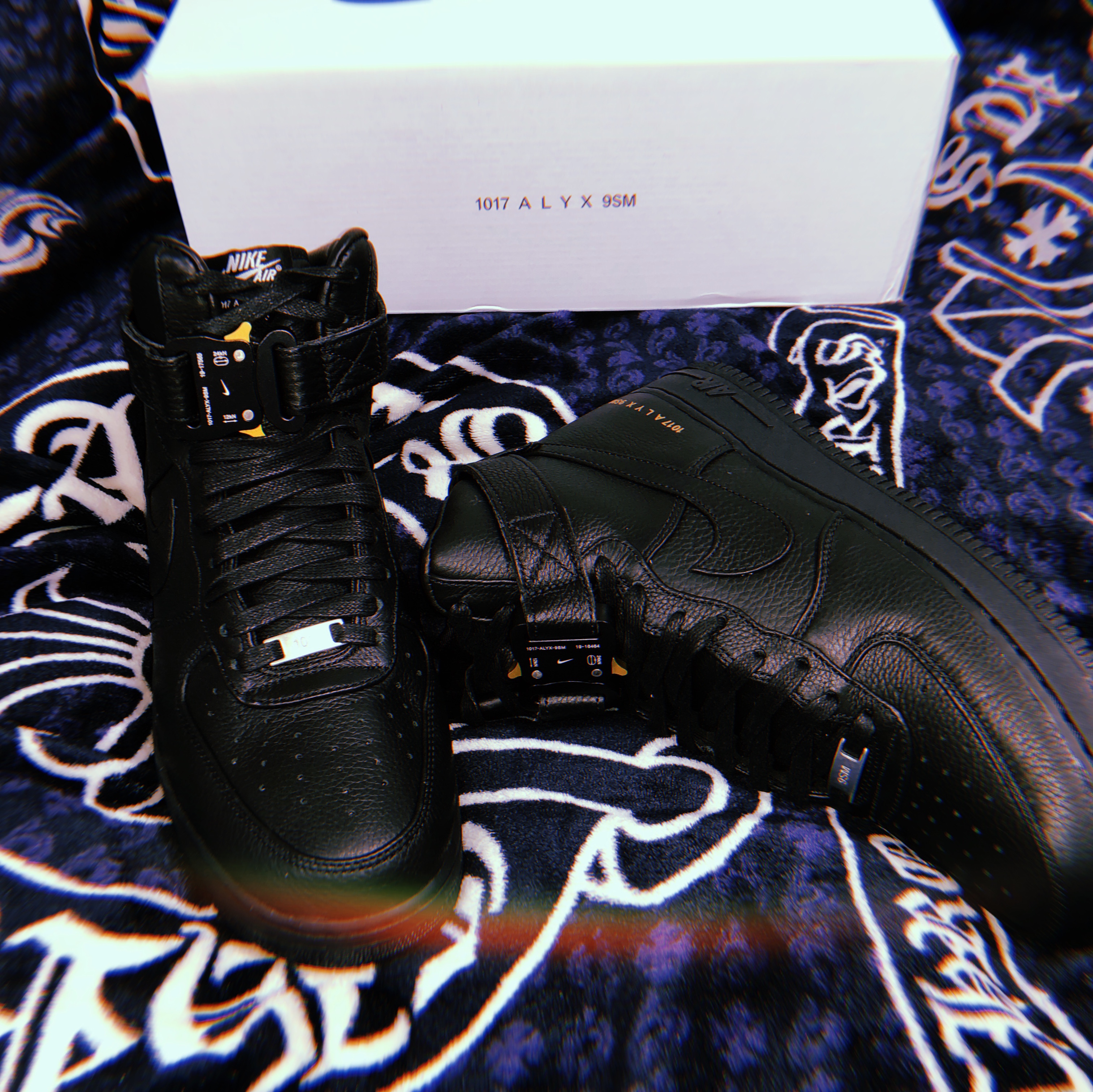 Nike x 1017 Alyx 9SM Air Force 1 High Triple Black 2020 착용 스타일