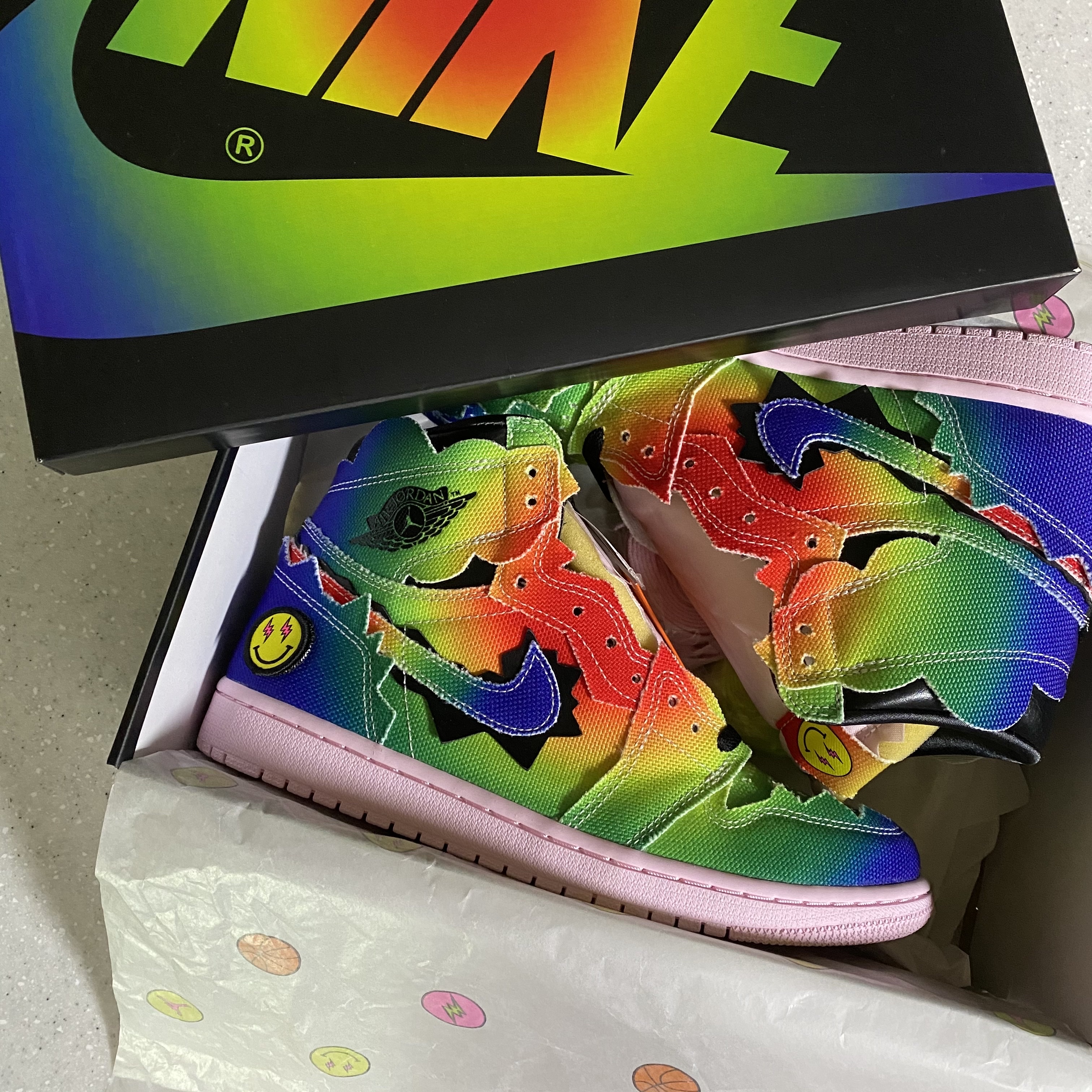 Jordan 1 x J Balvin Retro High OG 착용 스타일 - 1