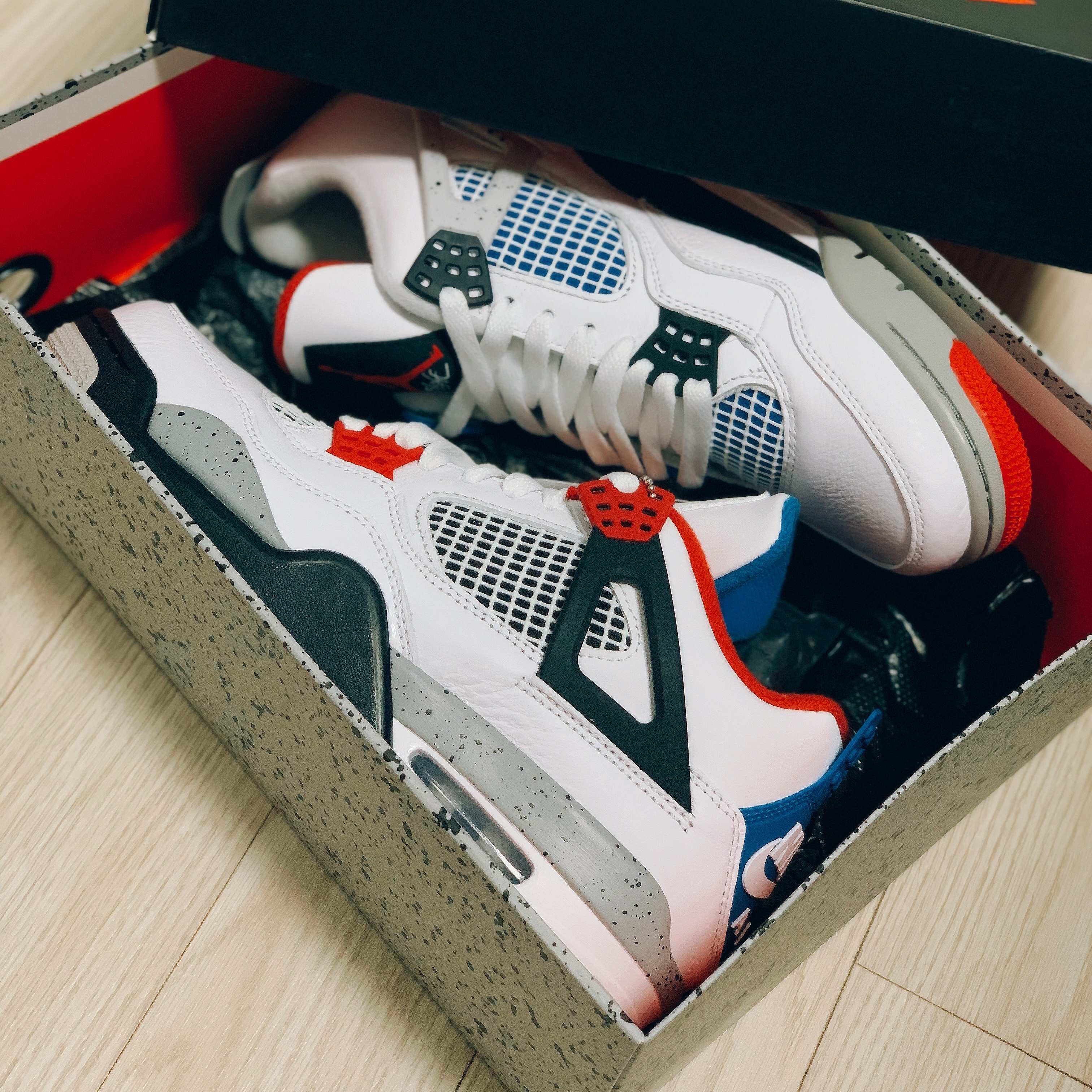 Jordan 4 Retro What The 4 착용 스타일 - 1